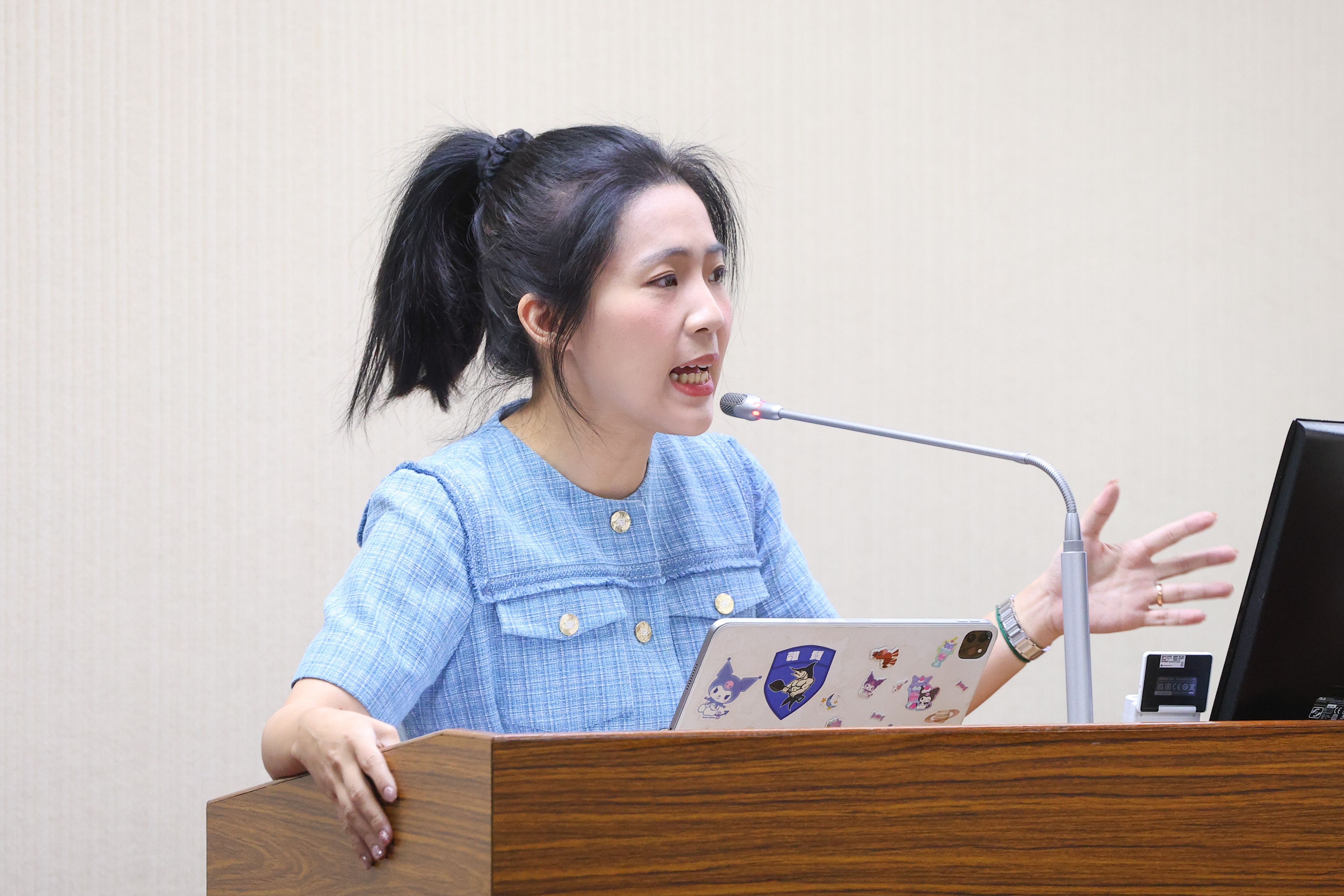 20250814-國民黨立委徐巧芯14日於外交國防委員會質詢。（顏麟宇攝）