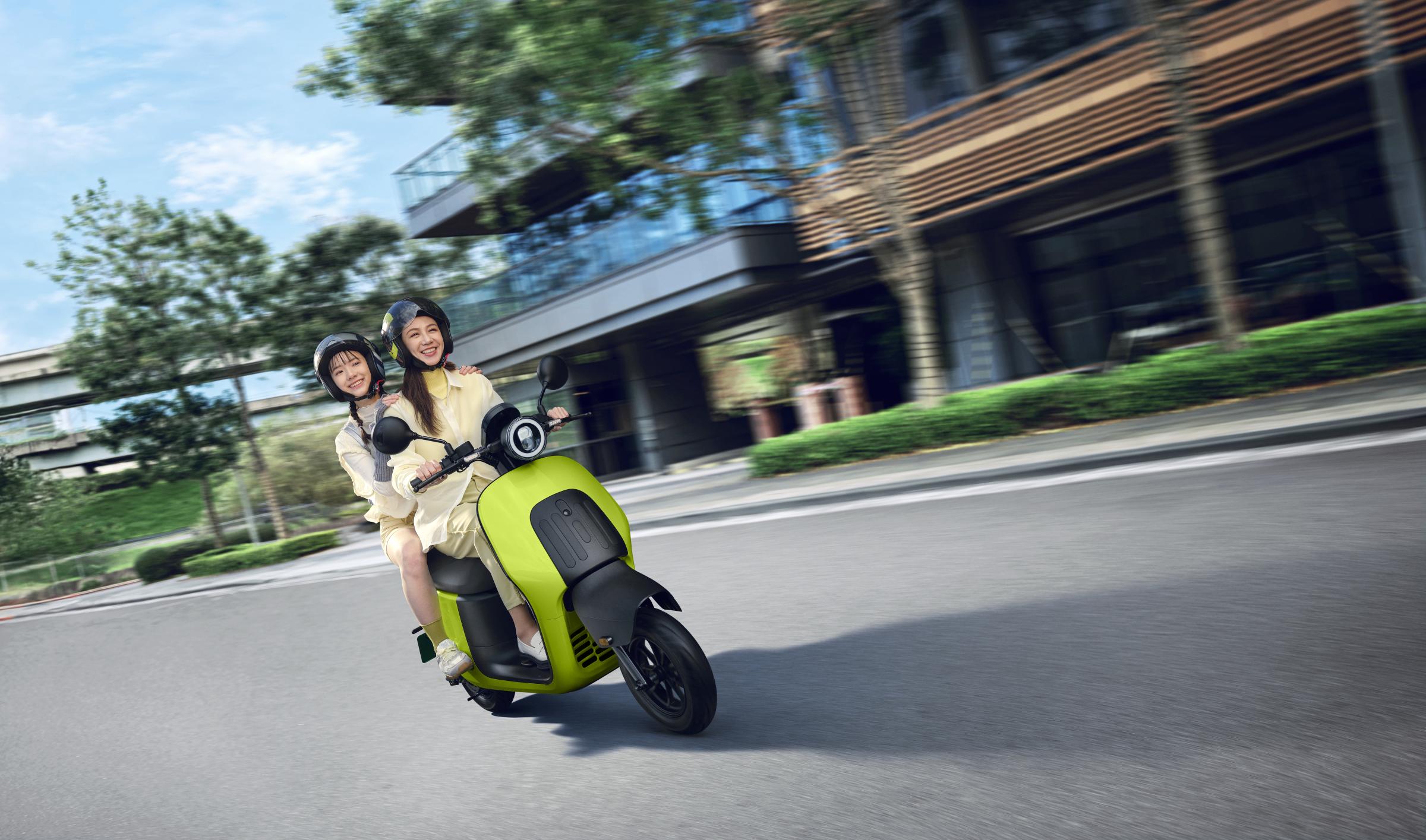 綠電二輪新選擇，Gogoro EZZY 熱銷加碼大優惠！