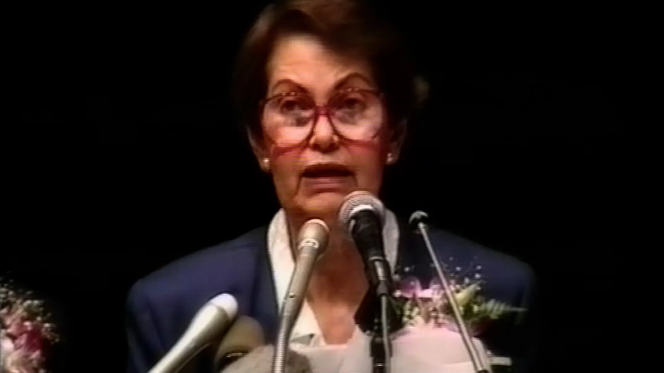 荷蘭裔澳洲人奧赫恩，1992年在日本戦爭罪行の東京聽證会で証言。 （ABC Archive）