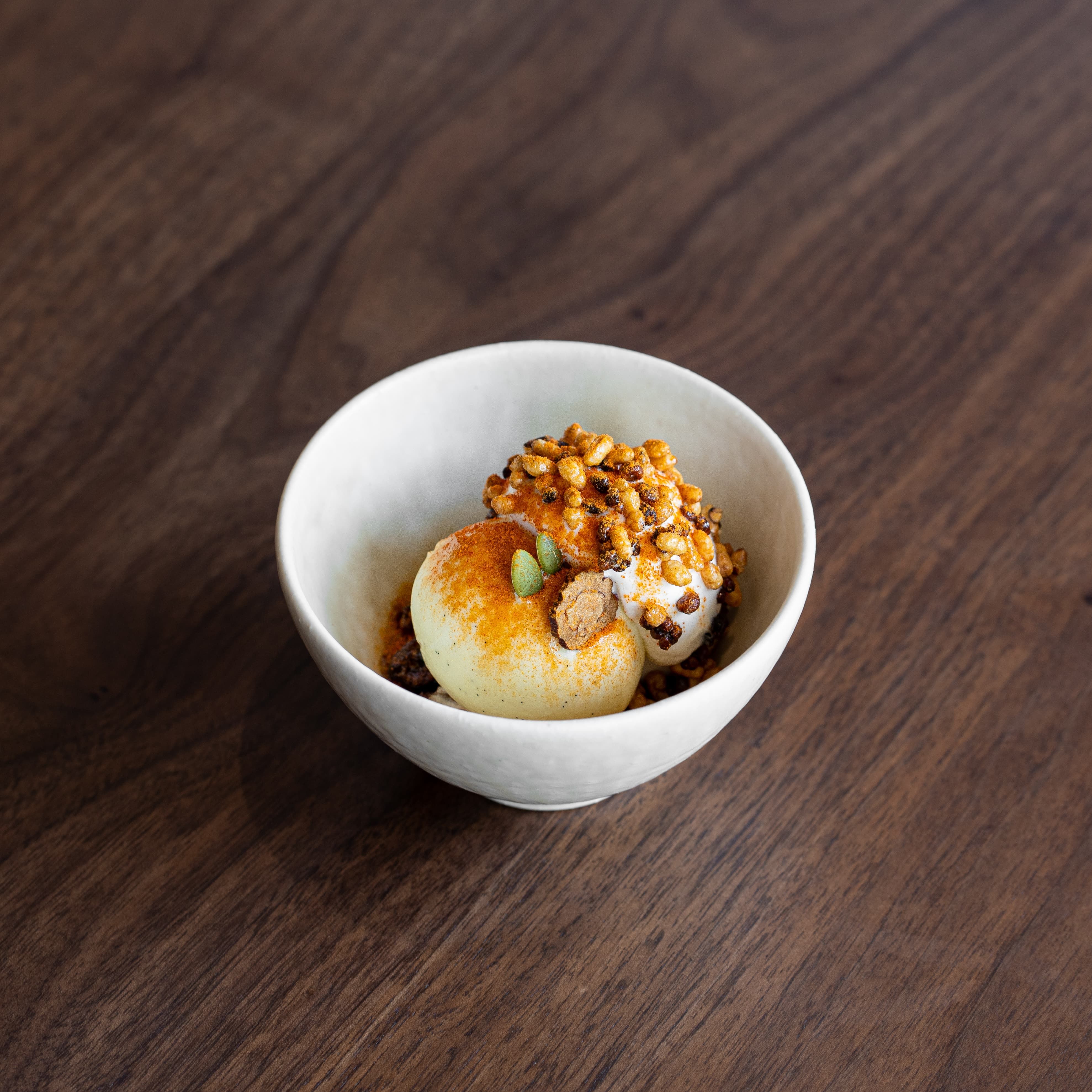 Mingles餐廳經典料理「Jang Trio」可說是姜主廚集「韓味」大成的絕佳代表作，亦是其Mingles餐廳的招牌暢銷甜品。圖:台北晶華提供