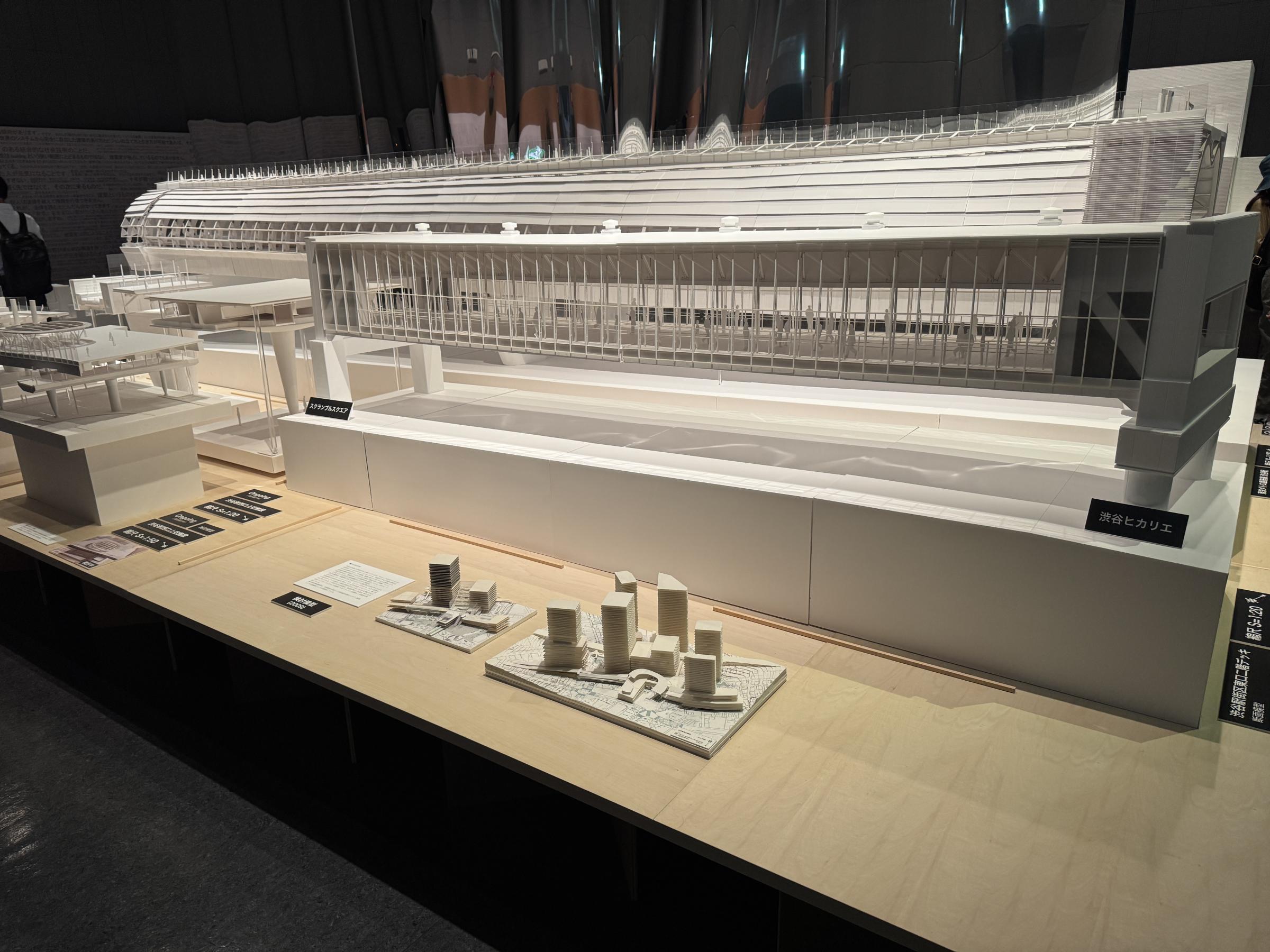 建築家・内藤廣の半世紀にわたる仕事と思考を総覧する回顧展「建築家・内藤廣　赤鬼と青鬼の場外乱闘 in 渋谷」が、渋谷ストリーム ホール（渋谷区渋谷3-21-3）で開催されている。黃信維