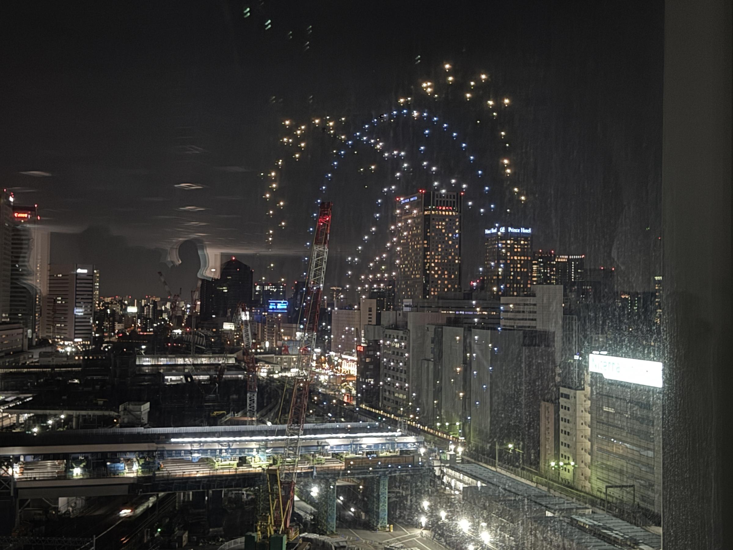 JR東日本は8月23日、東京・高輪ゲートウェイシティで「ドローンショー in Summer」を開催した。黃信維