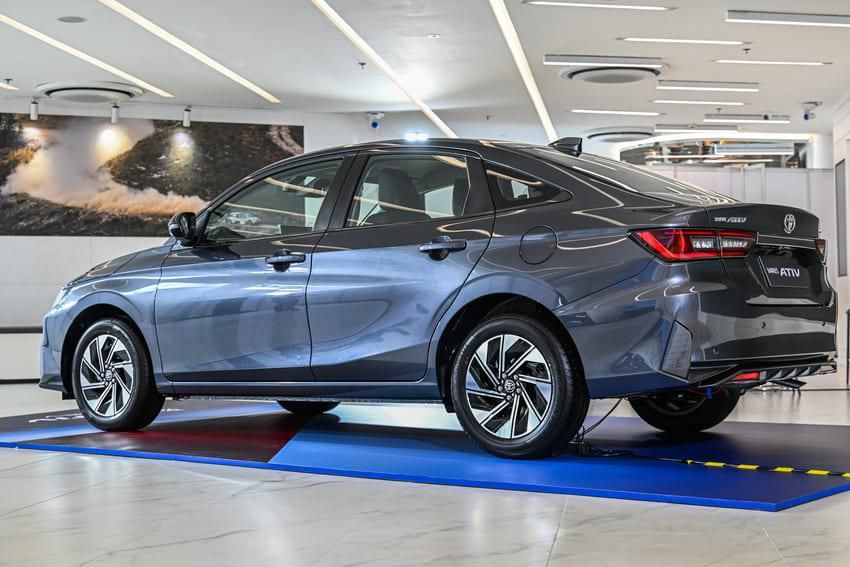 ▲Premium主打時尚精緻，而GR Sport強調視覺性能殺氣。（圖／Toyota）