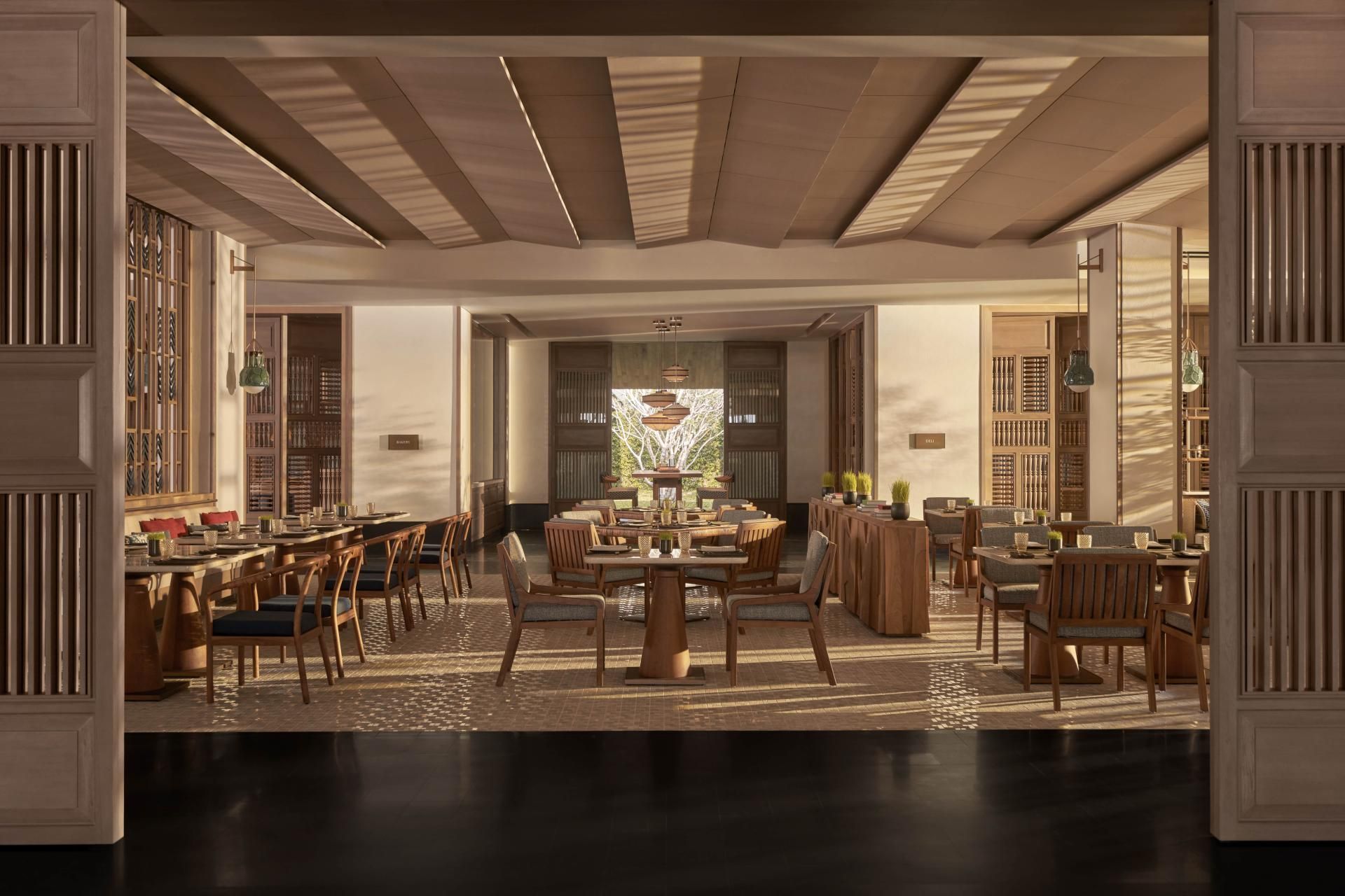 富國島麗晶酒店有著五間各具特色的餐廳，其中「Rice Market」主打越南及亞洲經典美饌，多款招牌菜色將在此次客座活動中重現於台北晶華。(圖/台北晶華提供)