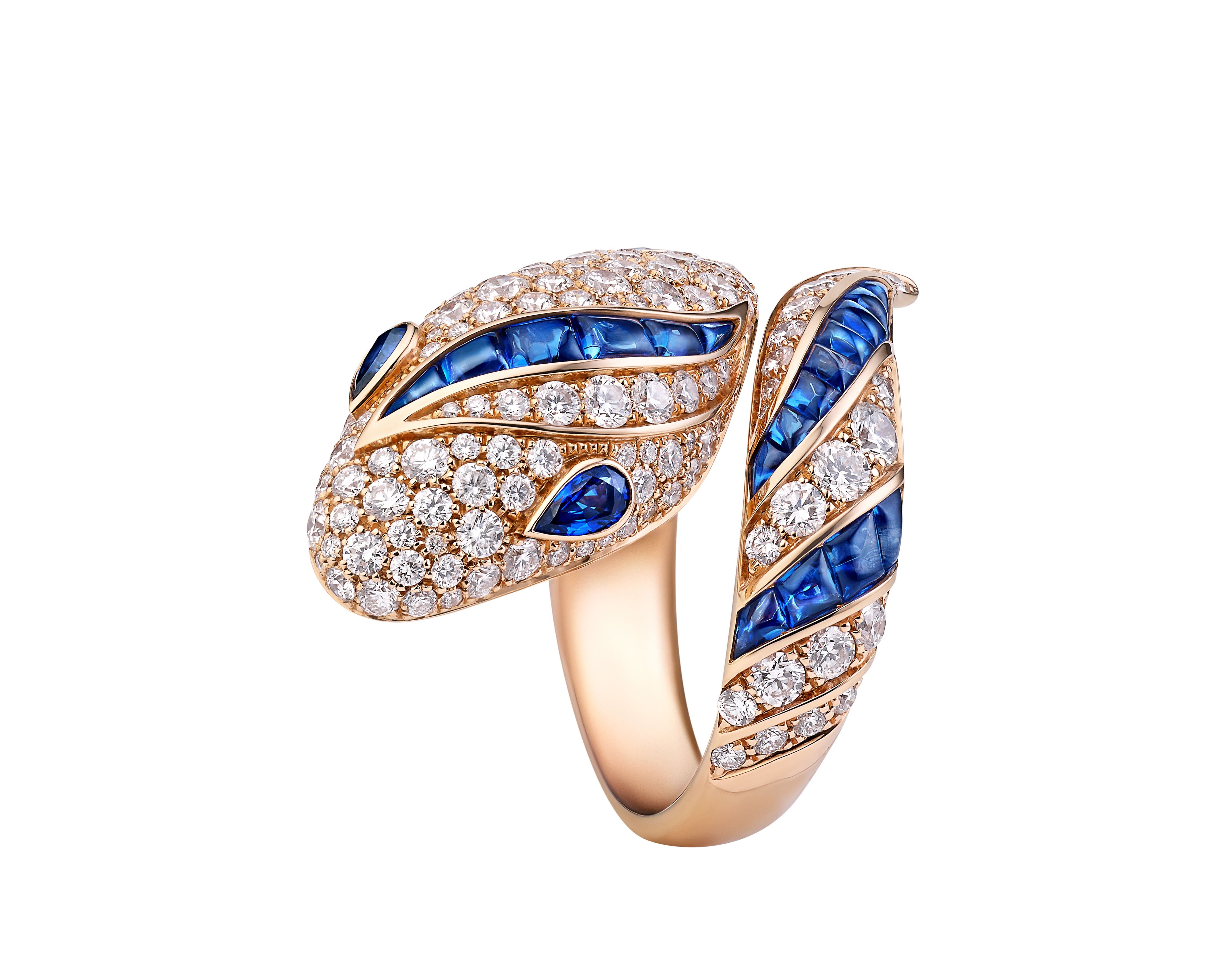  BVLGARI Serpenti玫瑰金藍寶石與鑽石戒指，推薦價2,267,000元。(圖/麗晶精品提供)