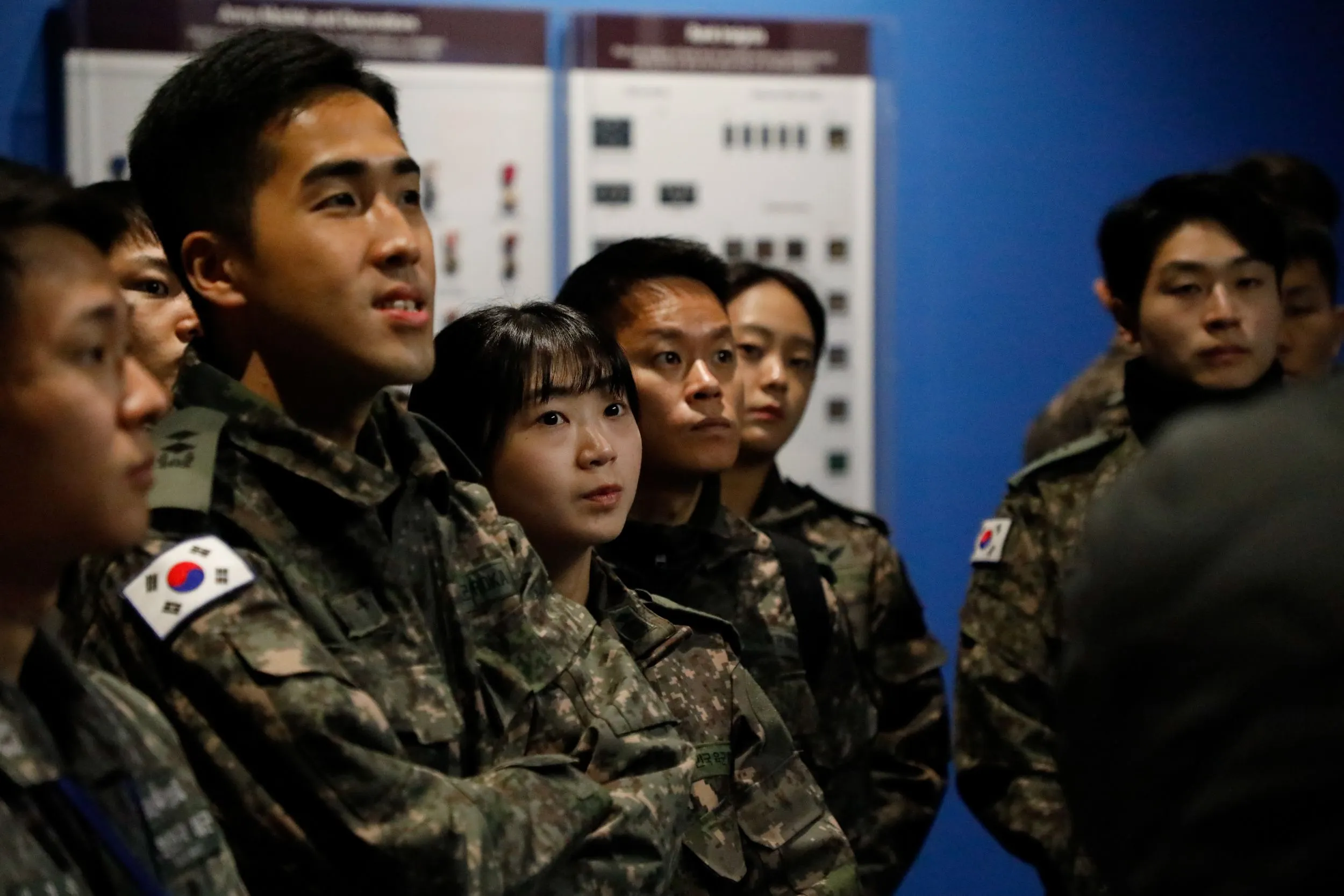 南韓官兵前往漢弗萊營（Camp Humphreys）博物館參訪。（翻攝自美軍DVIDS系統）