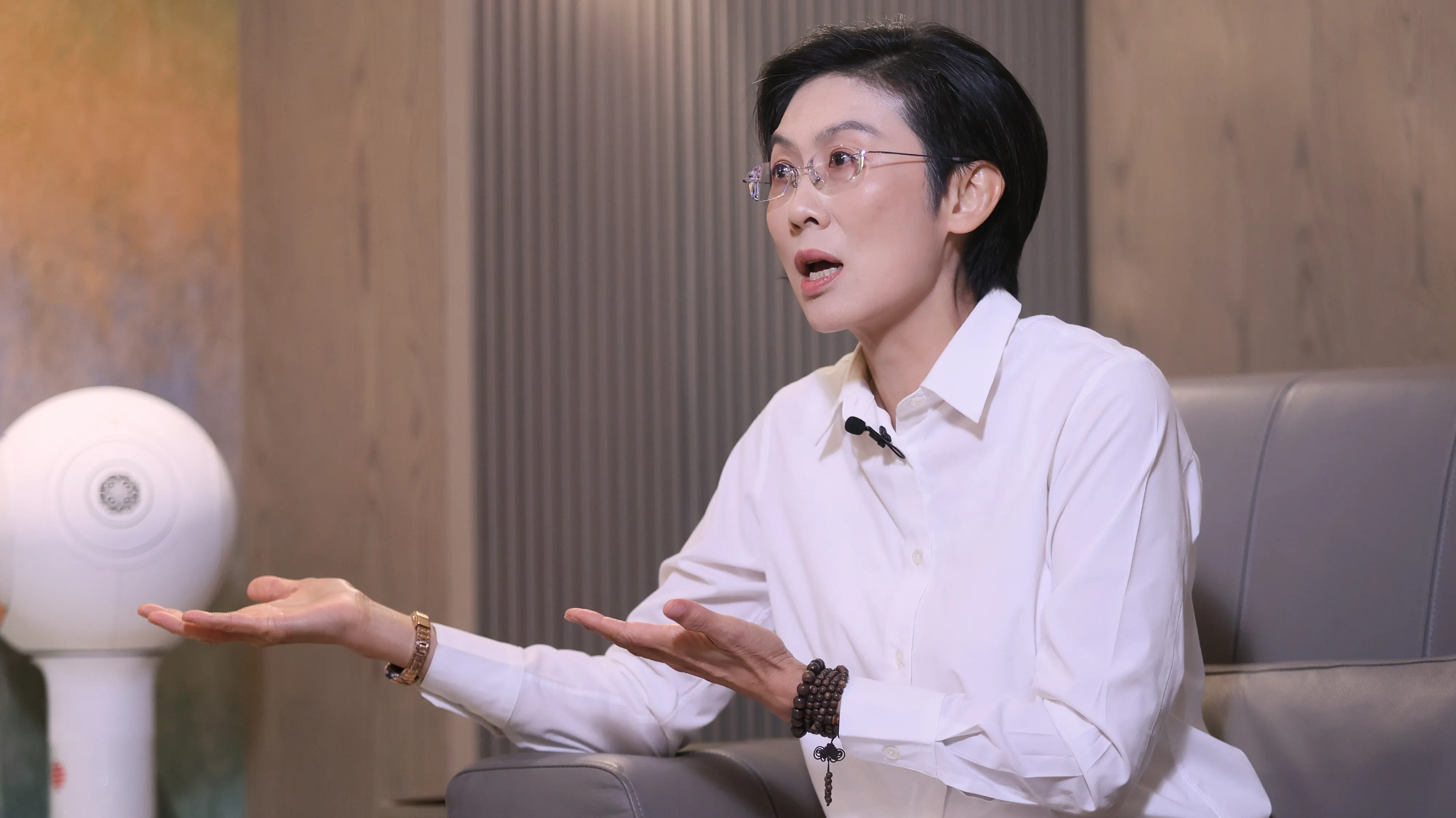 20250827-風傳媒「下班瀚你聊」 節目主持人黃暐瀚、 立委林岱樺（見圖）27 日在節目中對談。（柯承惠攝）