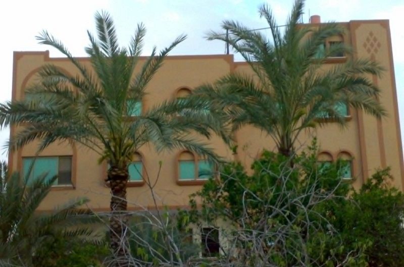 轟炸前 Hazem 和他家庭世代生活的家