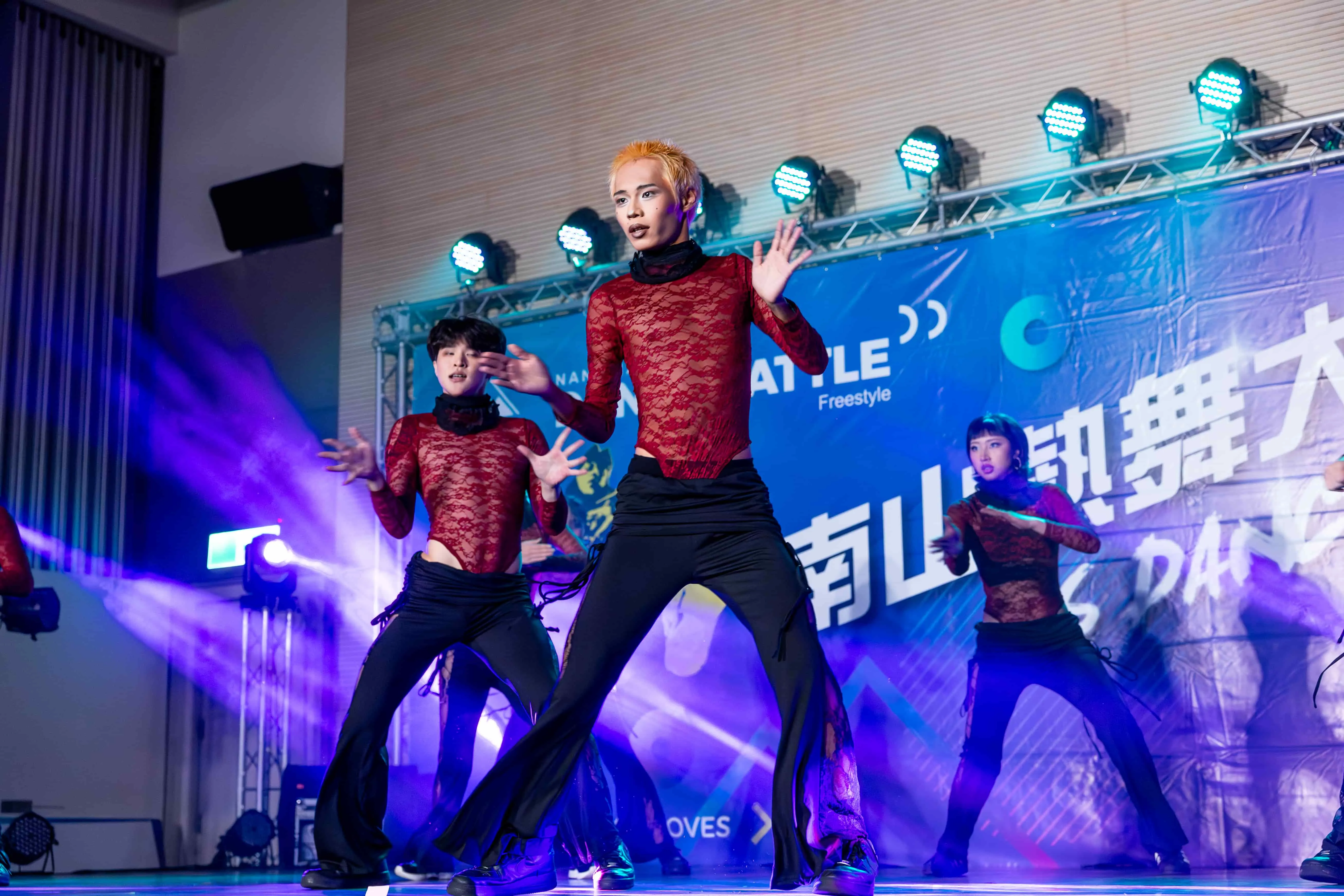 大專組冠軍「Seraphi」團隊認為，舞蹈不僅是有氧運動，也是發揮創意的方式，保險業辦理這樣的活動，讓年輕人有被看見的機會，值得肯定。