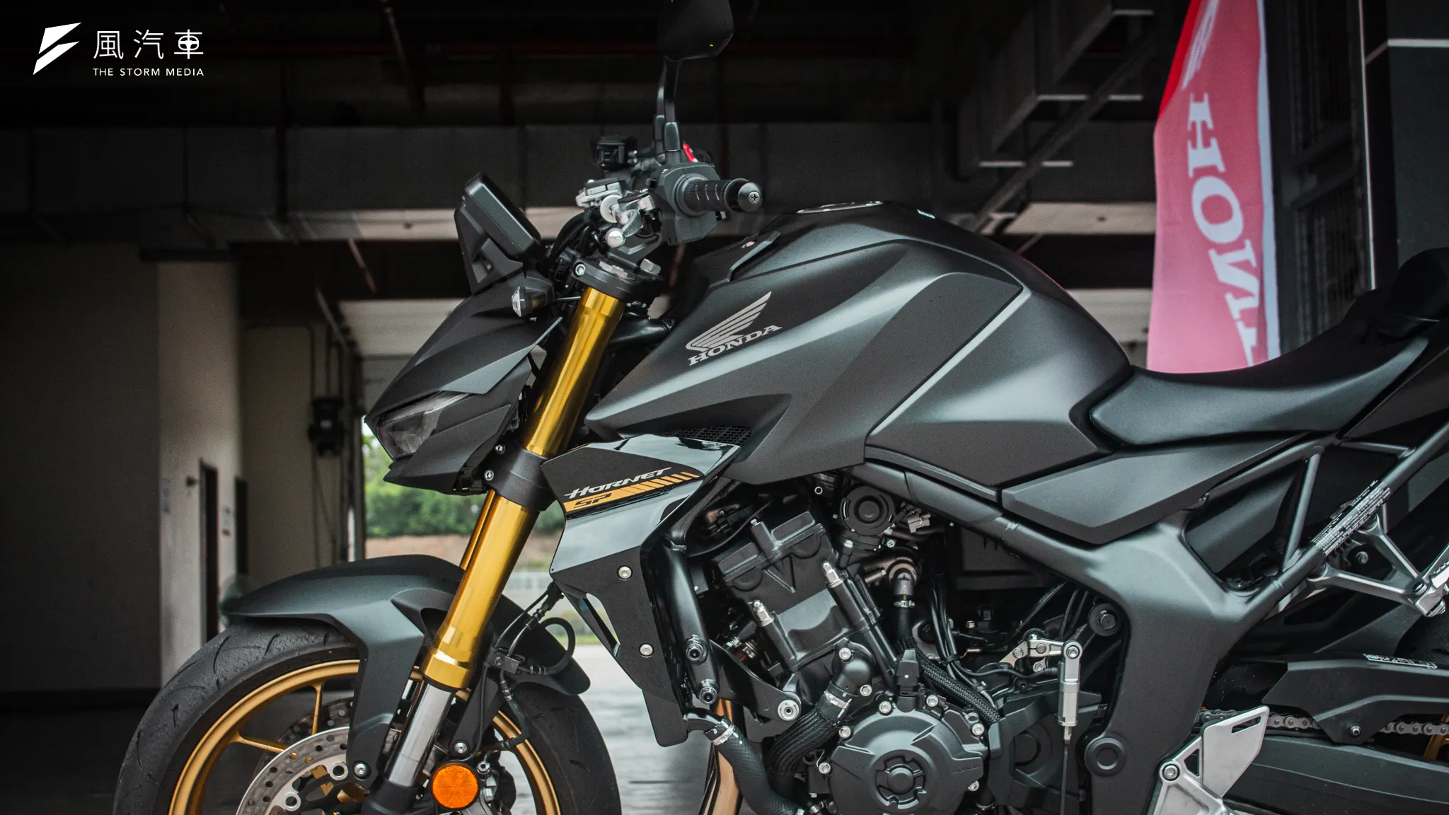 CB1000 Hornet SP的車身沒有太多的鈑件綴飾，能夠清楚看到輕量化的雙樑式車架。