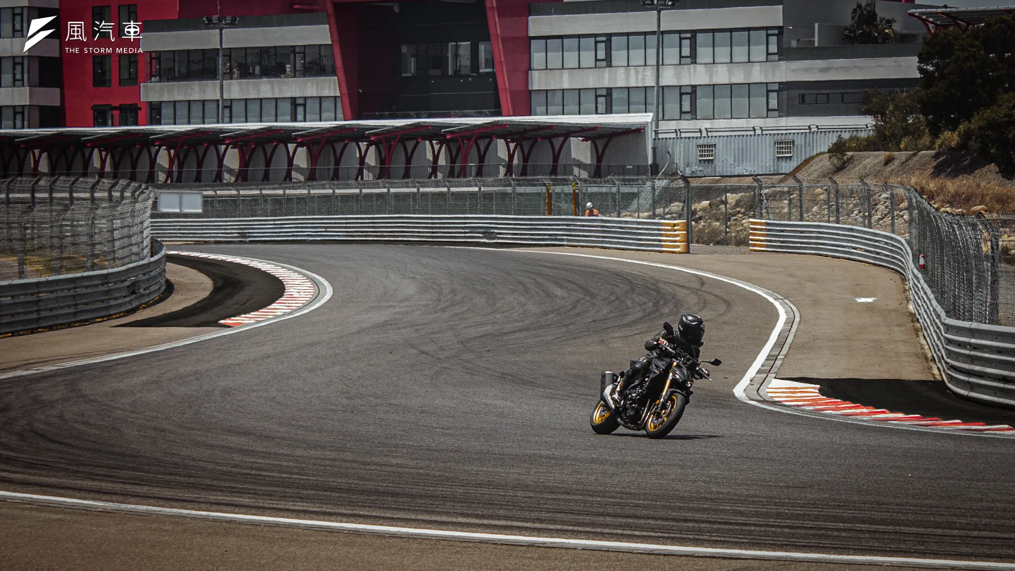 CB1000 Hornet SP在硬體配備上給了騎士極高的操作自由，彼此交錯出的駕馭體驗讓人滿意。