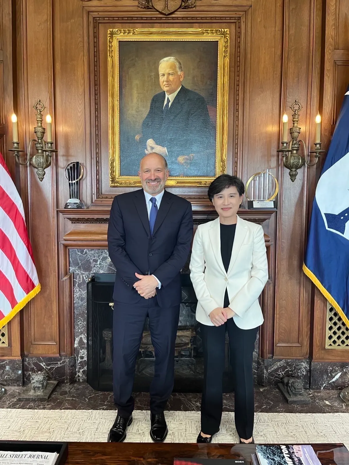 20250829-行政院台美経貿作業部会が発表。鄭麗君とアメリカ商務長官ルートニック、アメリカ通商代表ギールとの会談の写真。（出典：行政院Facebook）