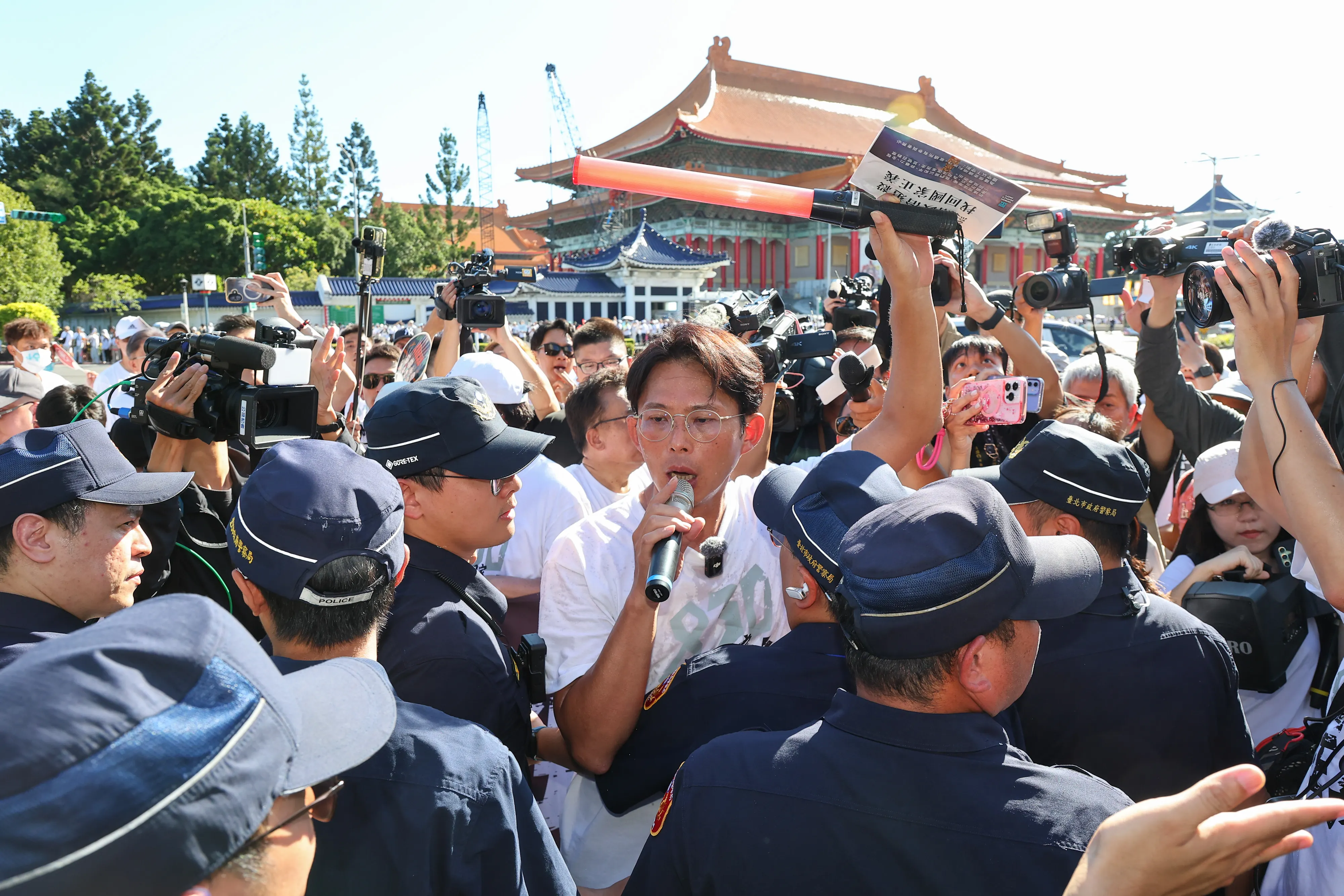 20250830-民眾黨主席黃國昌（中）30日出席「司法改革，公民走讀」活動。（顏麟宇攝）