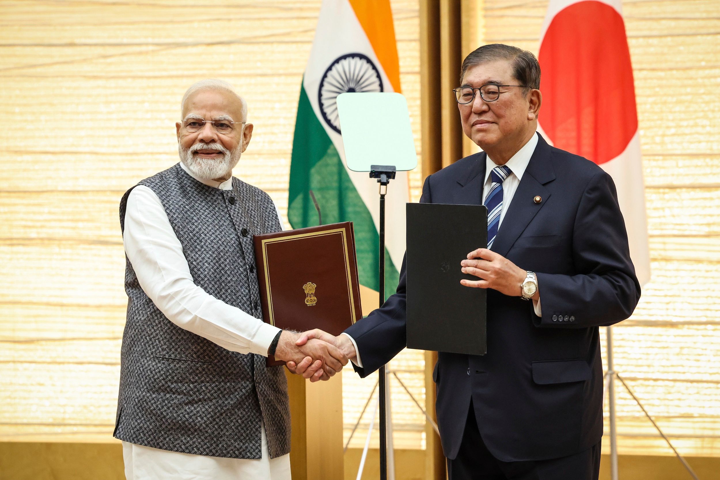 2025年8月29日，印度總理莫迪在東京會晤日本首相石破茂。（美聯社）