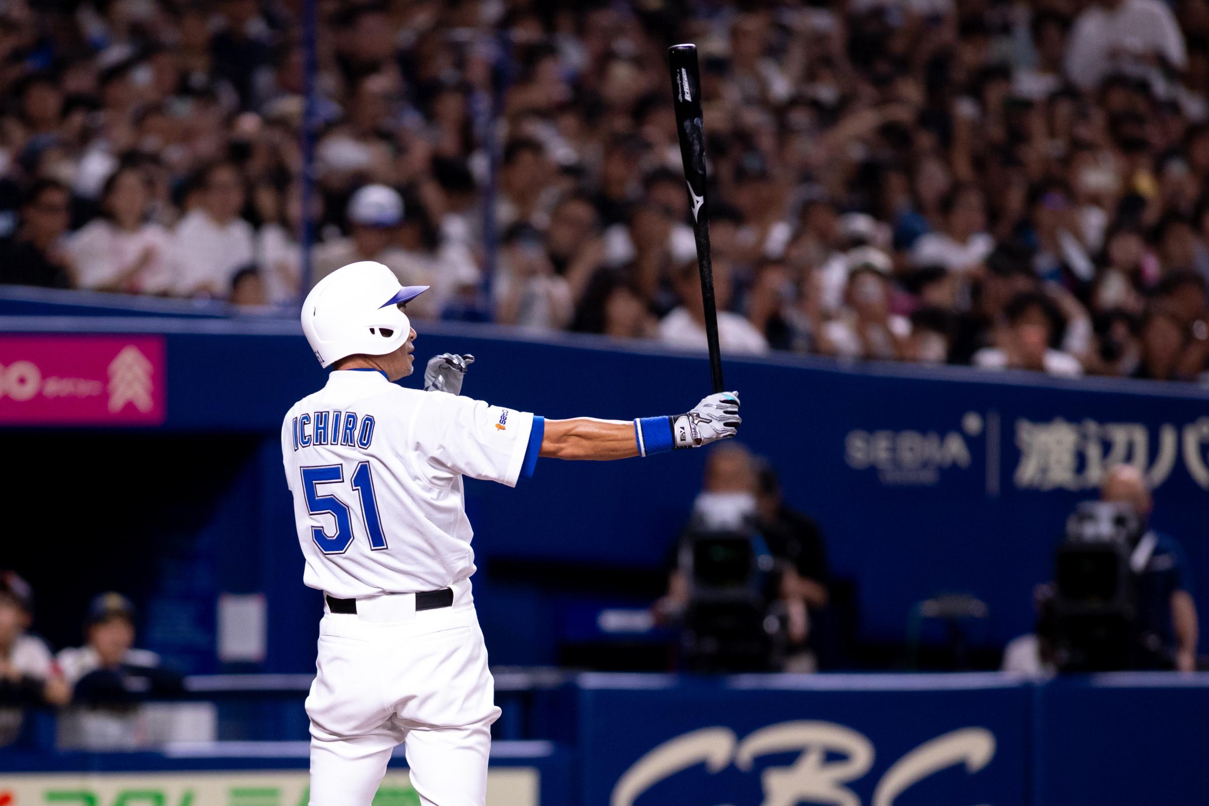 イチロー氏、松井秀喜氏、松井稼頭央氏、松坂大輔氏が「SATO presents 高校野球女子選抜 VS イチロー選抜 KOBE CHIBEN」に参加。（丁勤紜）