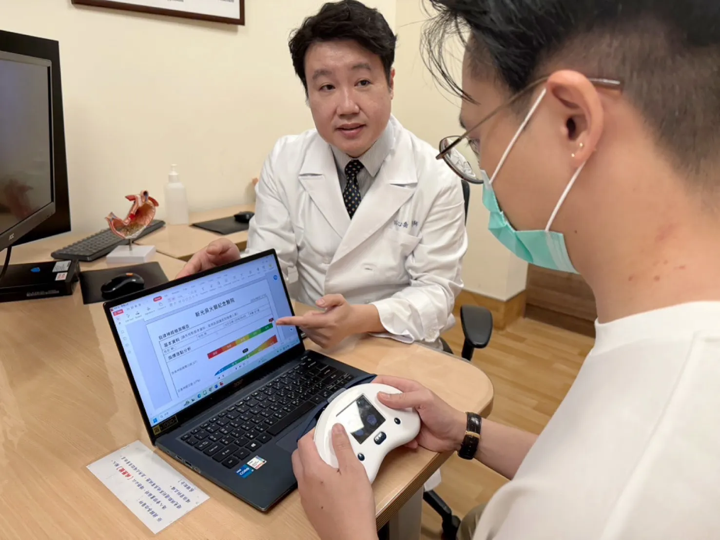 圖說：使用AI技術，只需2分半鐘即可測得「睡眠指數」、「抗壓力指數」、「活力指數」與「情緒指數」等。