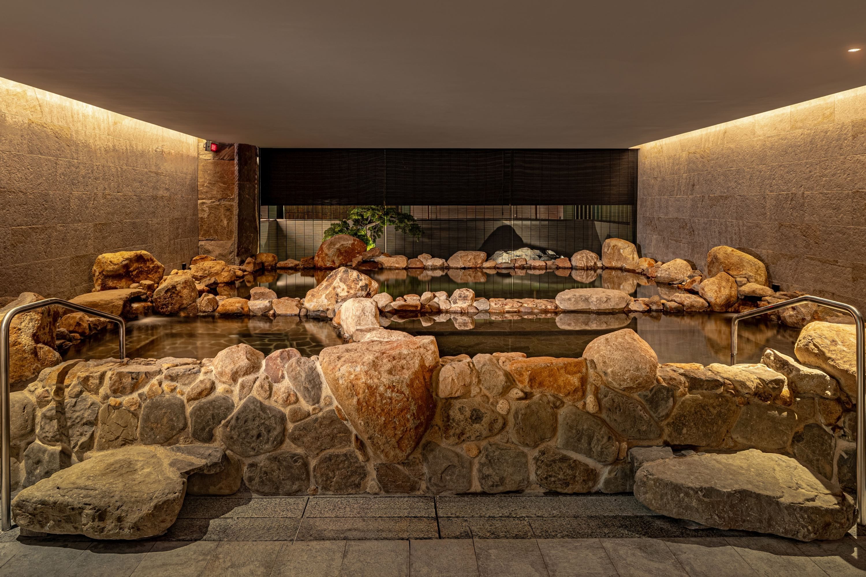 北投晶泉丰旅為晶華房客推出大眾風呂買一送一優惠，原價每人1,500元，禮遇僅750元，邀請旅客盡情感受北投白磺溫泉的療癒魅力。（圖/北投晶泉丰旅提供）