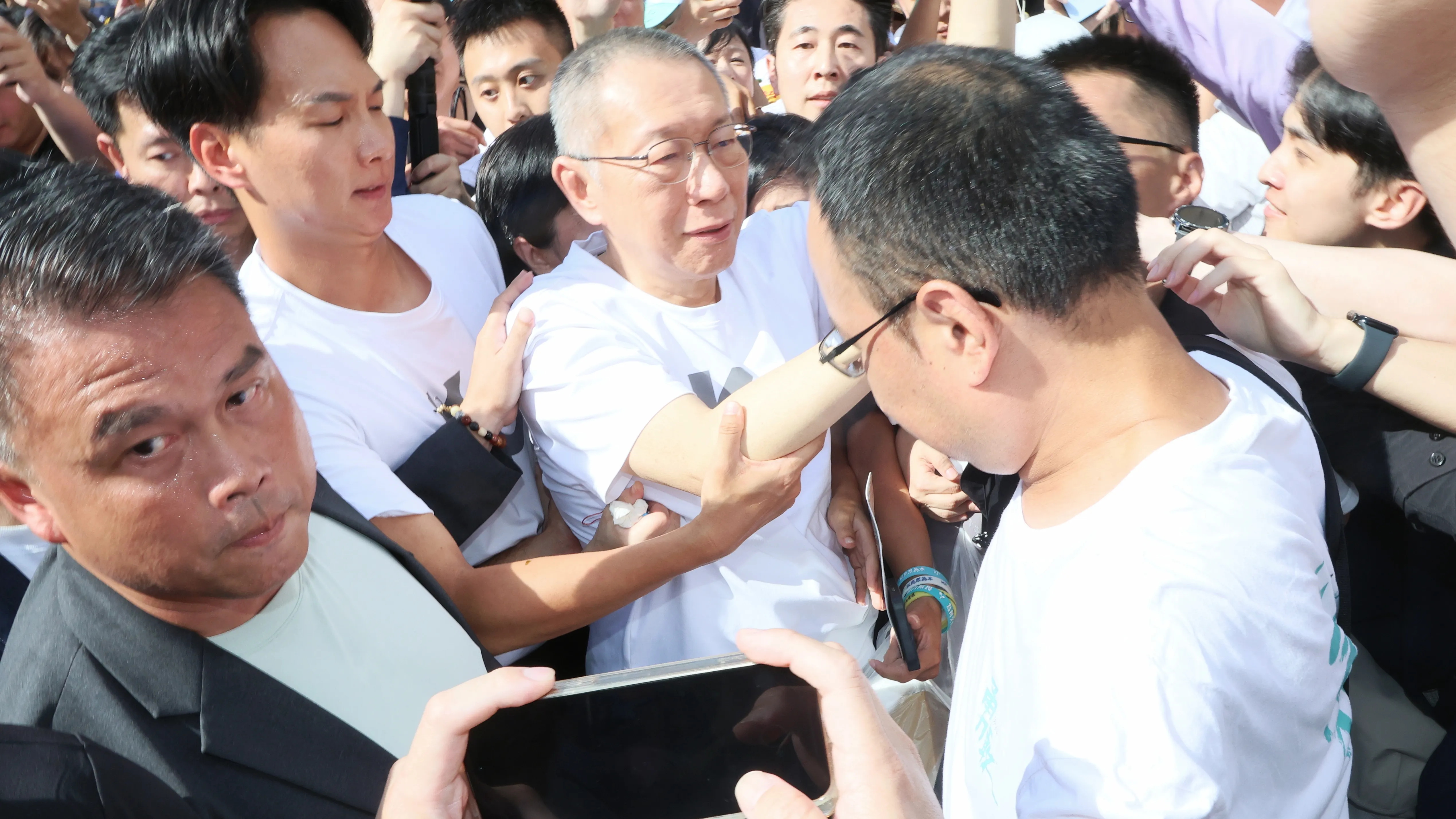 20250908-前民眾黨主席柯文哲於8日交保。（柯承惠攝）