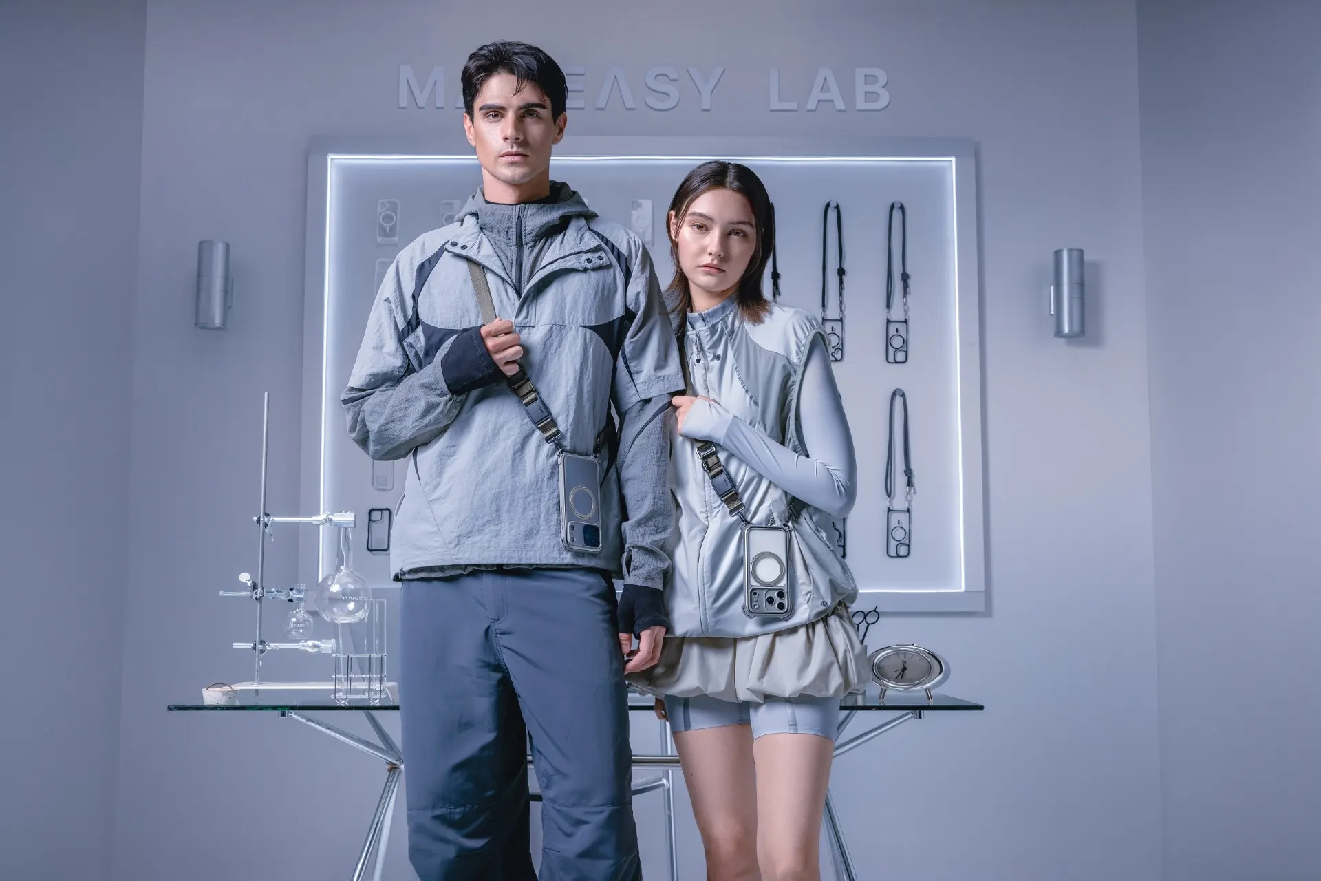 圖說：Odyssey 旗艦系列以強悍的軍規防摔規格，保護你的愛機。（圖／MAGEASY提供）