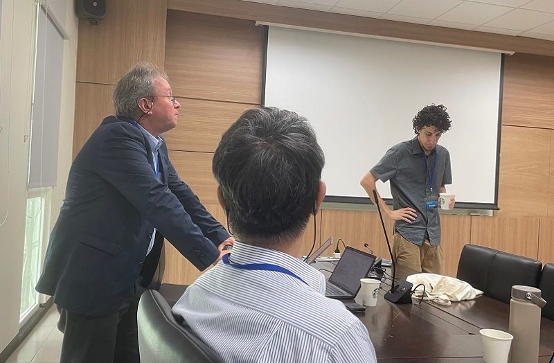 IUCN首席科學家 Dr Thomas Brooks及Dr JIMENEZ Randall Quitos 於屏東海生館主持校準工作坊。（作者提供）