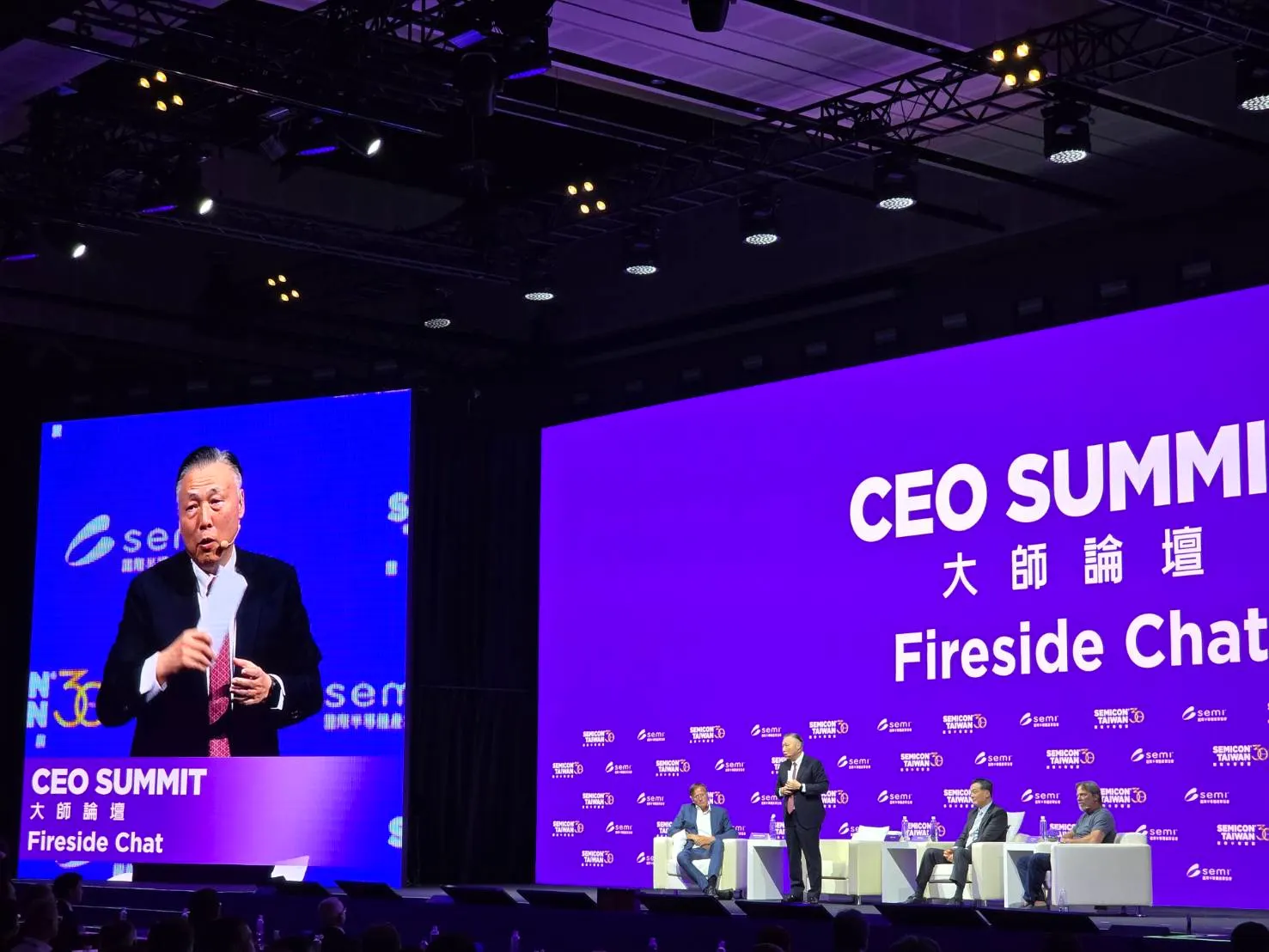 20250910-左起：Infineon執行長Jochen Hanebeck、日月光董事長吳田玉博士、台灣半導體協會理事長侯永清博士、Tenstorrent執行長Jim Keller。（魏鑫陽攝）