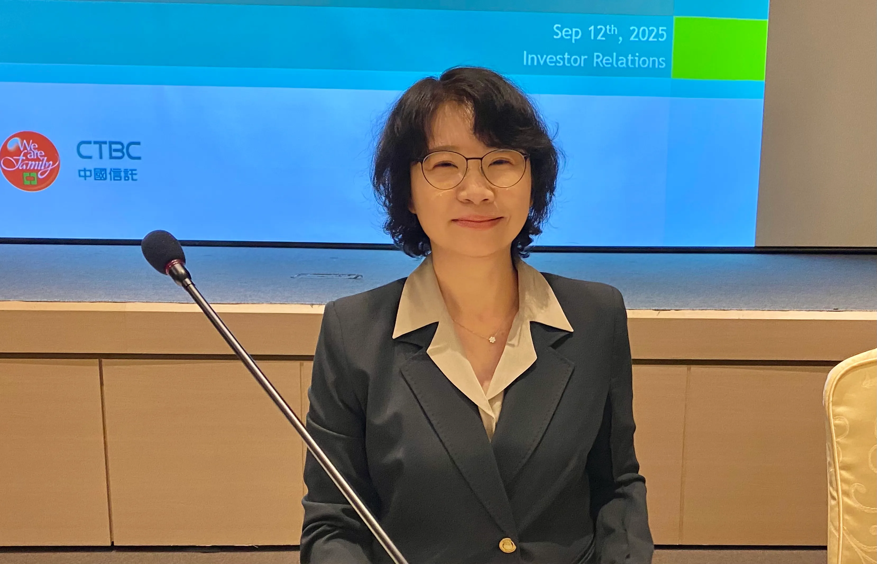 20250912-中信金控財務長徐旻傾12日於法說會前媒體說明會。（陳怡慈攝）