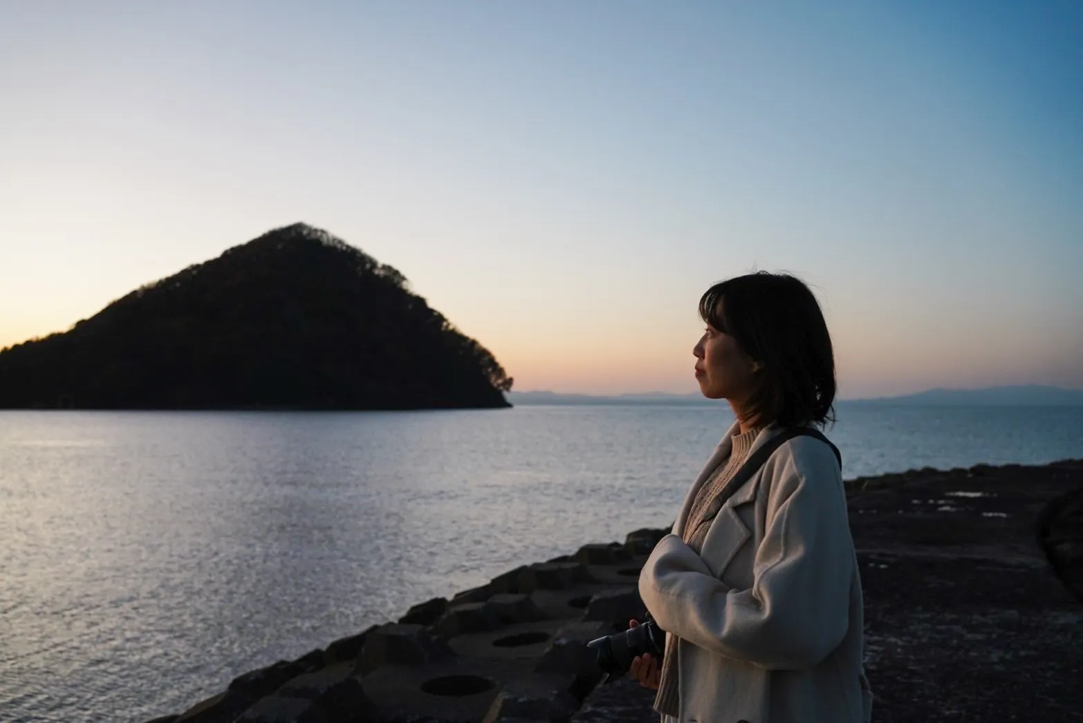 ChatGPT:台湾出身の凱西（吳詠心）さんは、青森に移住し「睡魔小姐」として注目を集め、現在は観光協会で台湾との交流を推進している。凱西