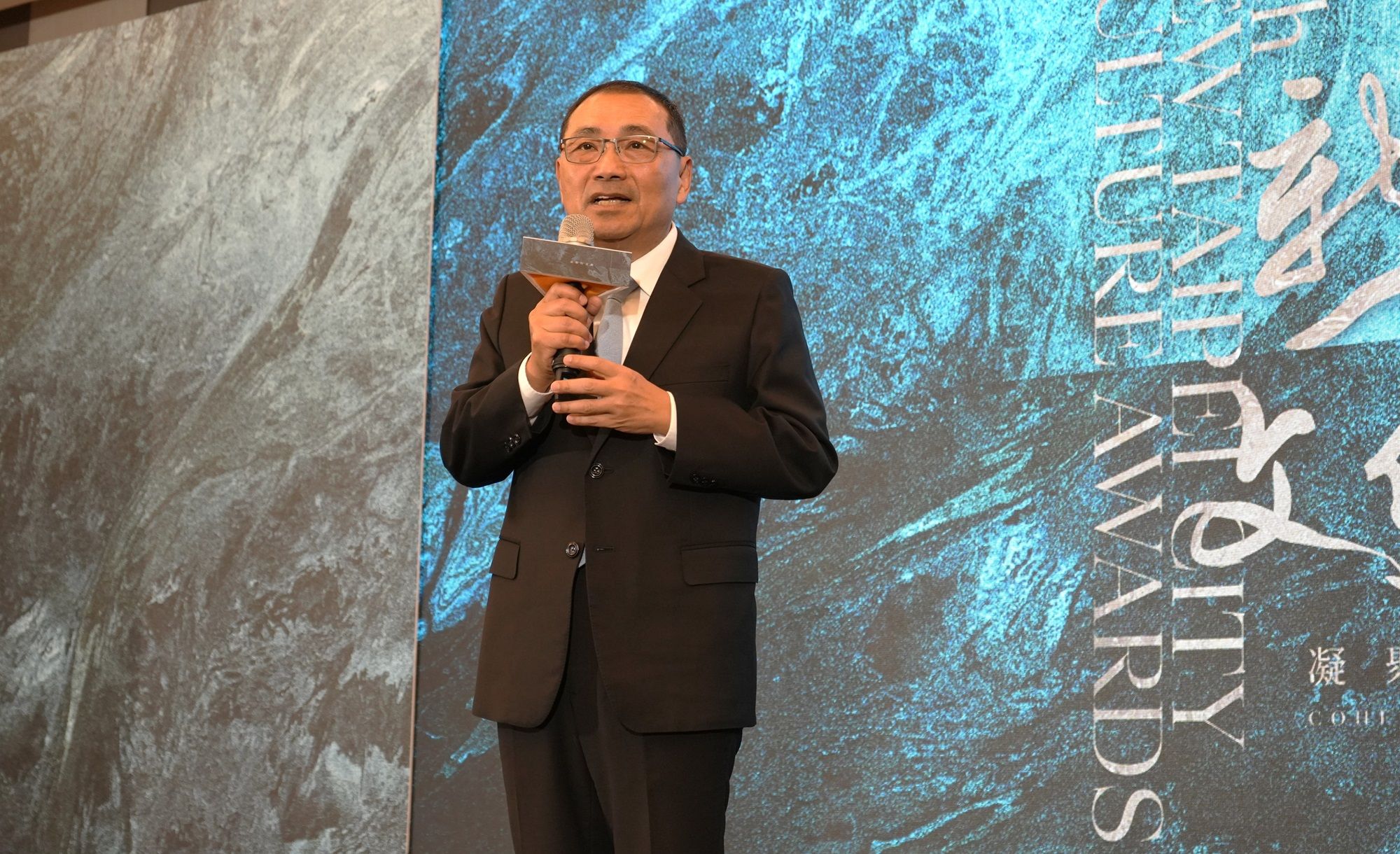 新北市長侯友宜向所有得獎者表達最深的敬意與感謝，讓新北文化展現蓬勃生命力。（圖/新北市文化局）