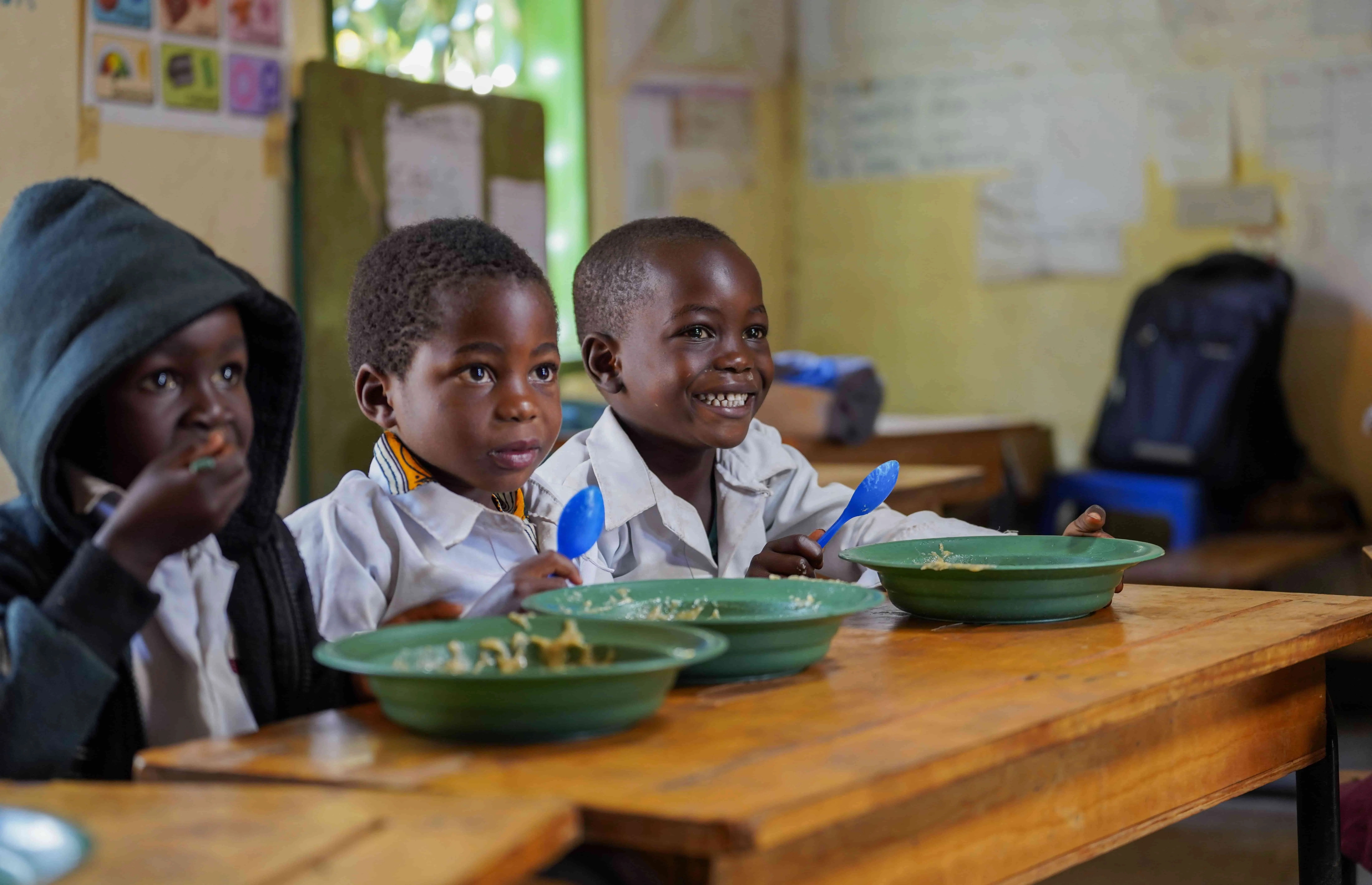 Nu Skin受飢兒滋養計劃，從一份蜜兒餐開始，不只能止飢，而是能讓小朋友有開始有追逐夢想的權利，看到生命中希望的曙光，持續創造善的循環。