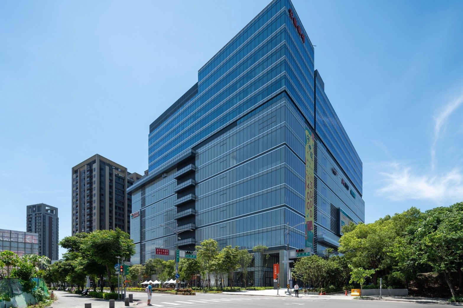 宏匯廣場、國家電影中心陸續到位，新莊副都心區域能量持續增溫。