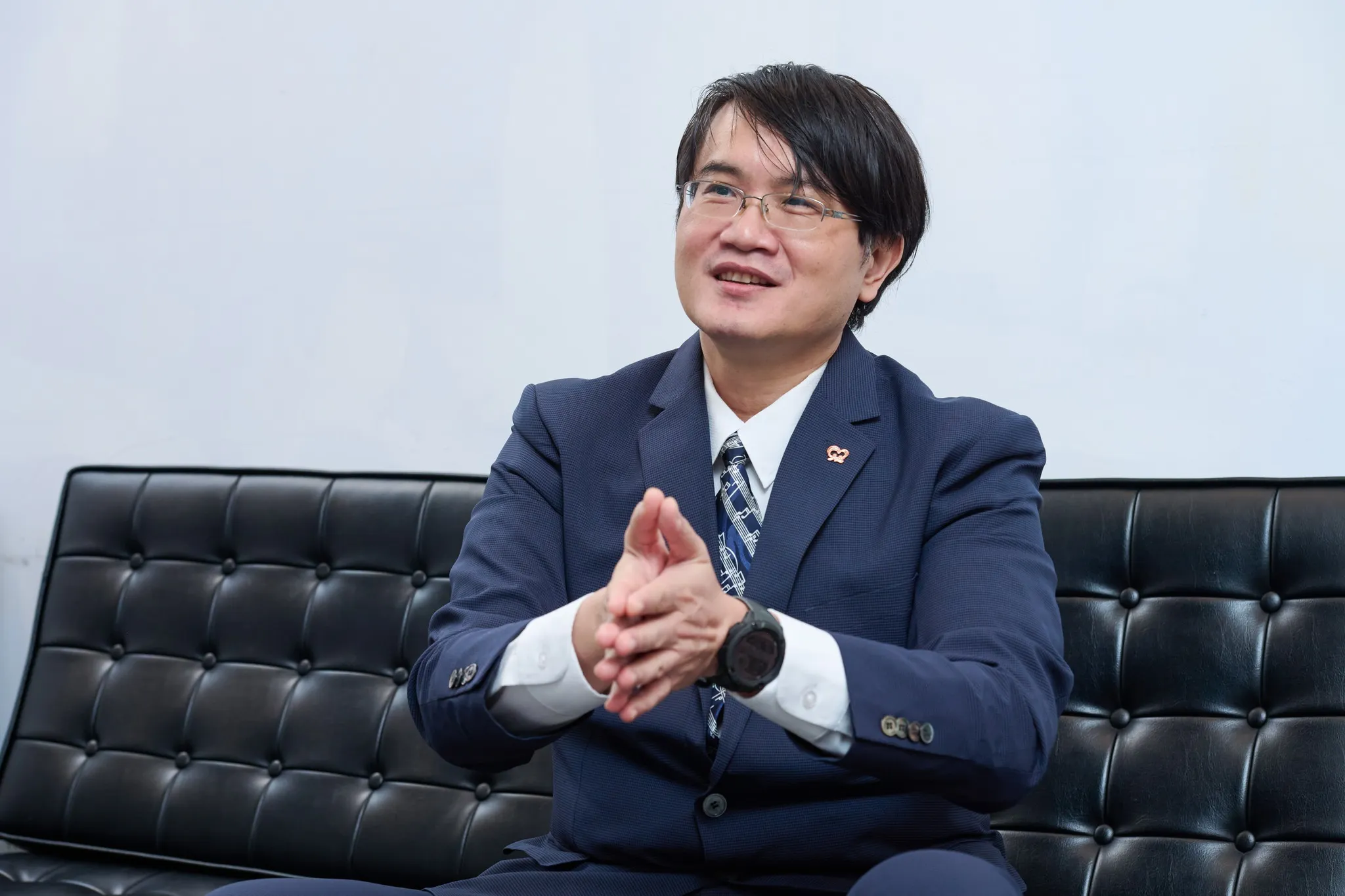 埔里基督教醫院社工室主任楊智凱，翻山越嶺走入偏鄉，也走入個案的生活，深入了解個案面對哪些難關。