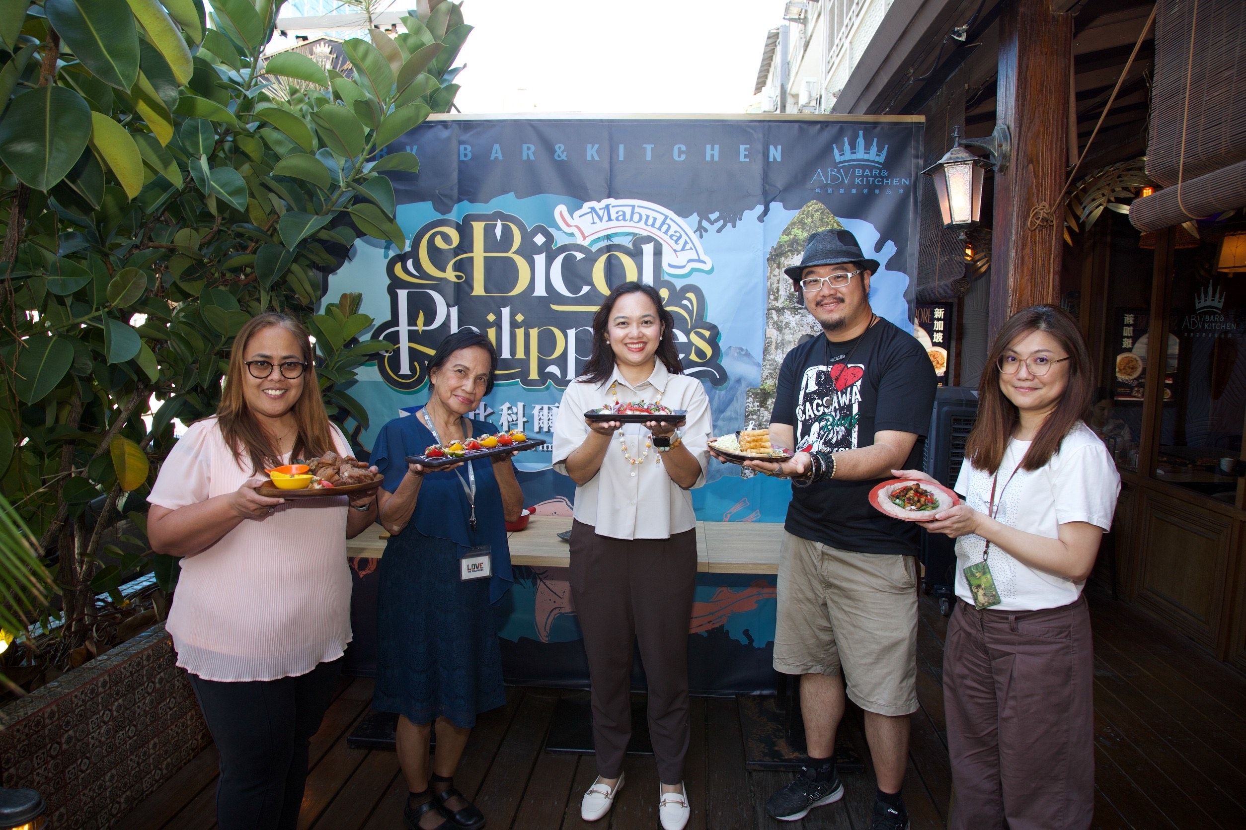 大安區聚餐新話題：辣椒 × 椰奶，九道菲律賓經典一次嚐遍。（圖/ABV南洋餐酒館提供）