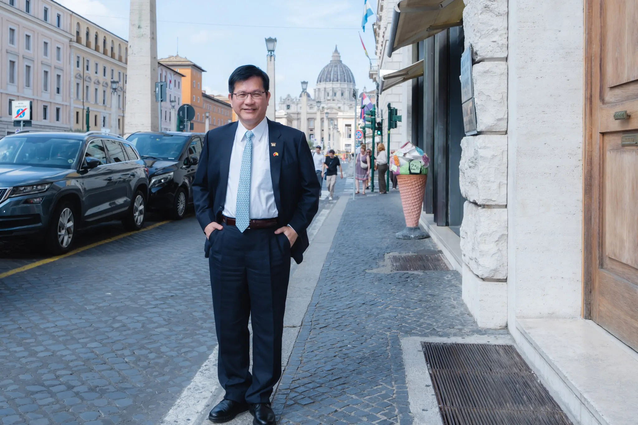 20250919-外交部長林佳龍出訪歐洲，在首站訪問捷克後，前往我國在歐洲唯一邦交國教廷訪問。（取自林佳龍臉書）