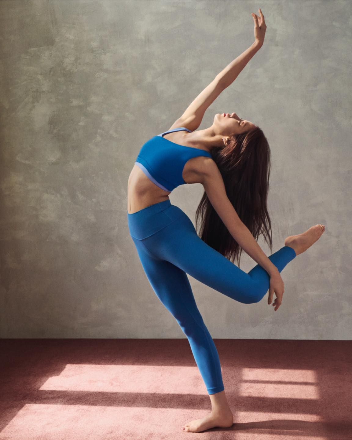 lululemon瑜珈服。（圖／取自lululemon Taiwan臉書）