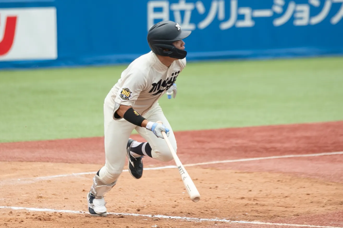 三回にソロ本塁打を放ち、明大の追加点をもたらした田上夏衣内野手。打撃で存在感を示した。許甄玲