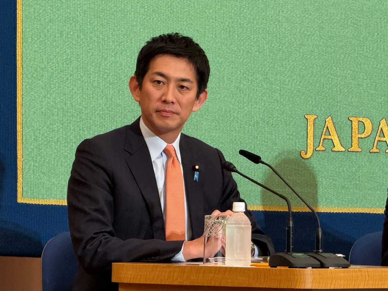 20250924-日本記者俱樂部舉辦自民黨總裁選舉候選人政見討論會。小林鷹之。（黃信維攝）