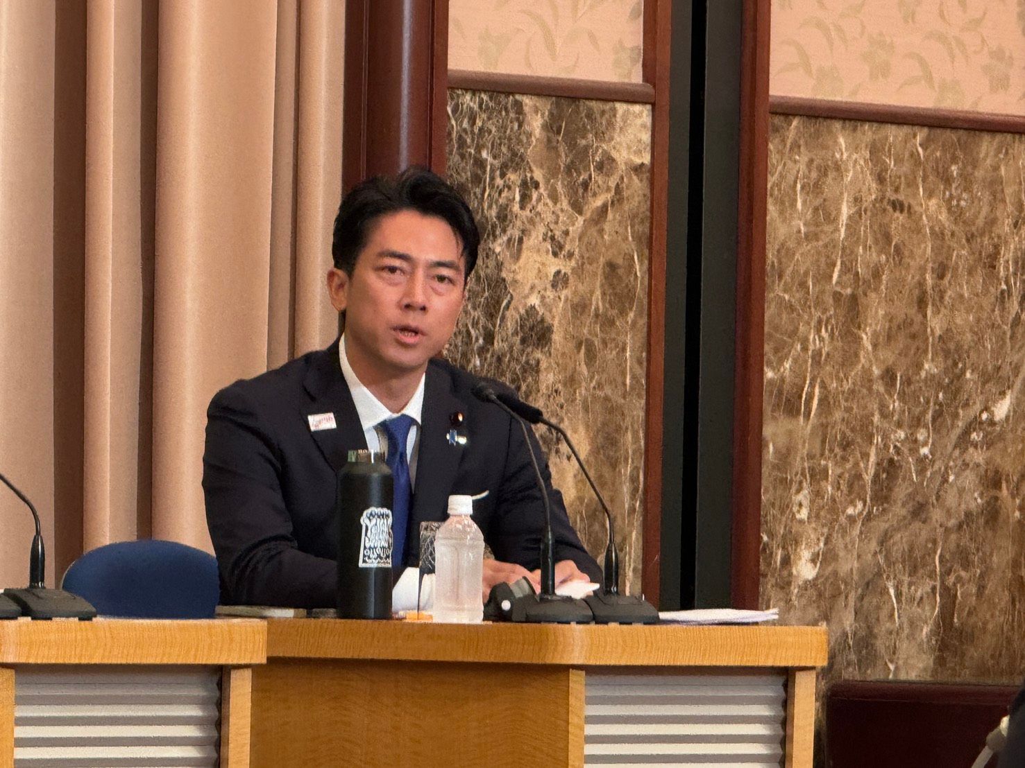 20250924-日本記者俱樂部舉辦自民黨總裁選舉候選人政見討論會。小泉進次郎。（黃信維攝）