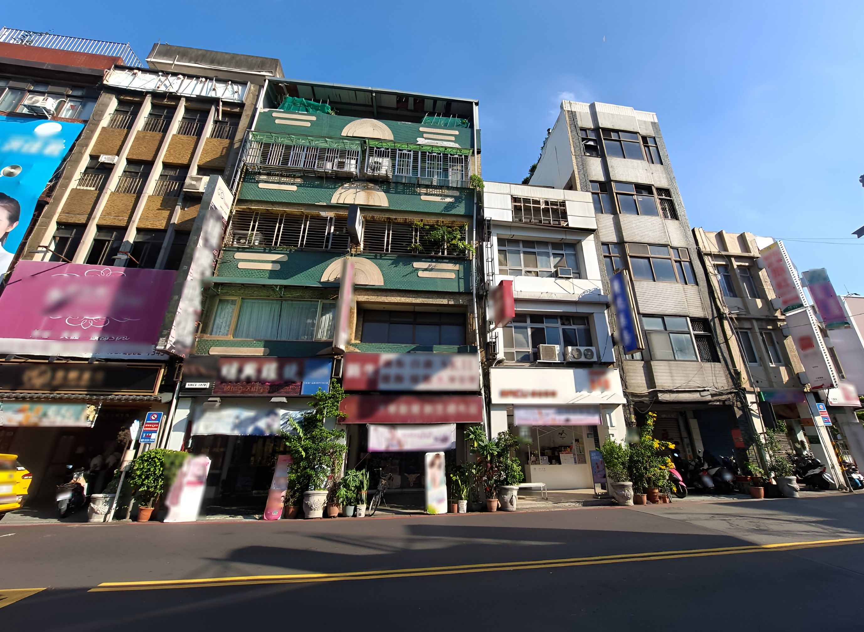 新北市樹林區鎮前街立面修繕案更新前照片(圖/新北市政府都市更新處)