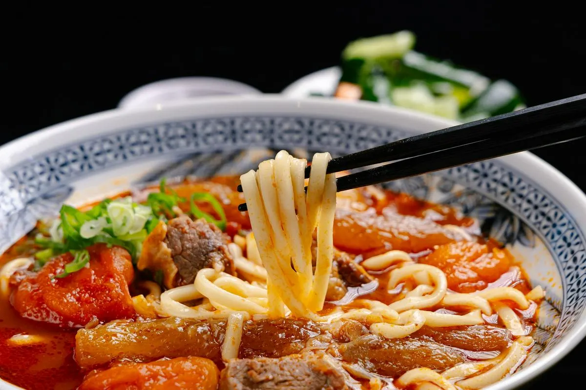 老董牛肉麵。（圖／取自桃園國際機場官方FB）