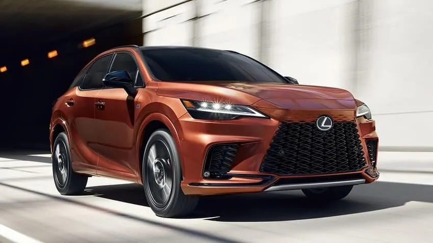 新年式RX外觀針對鋁圈進行小調整更精緻。