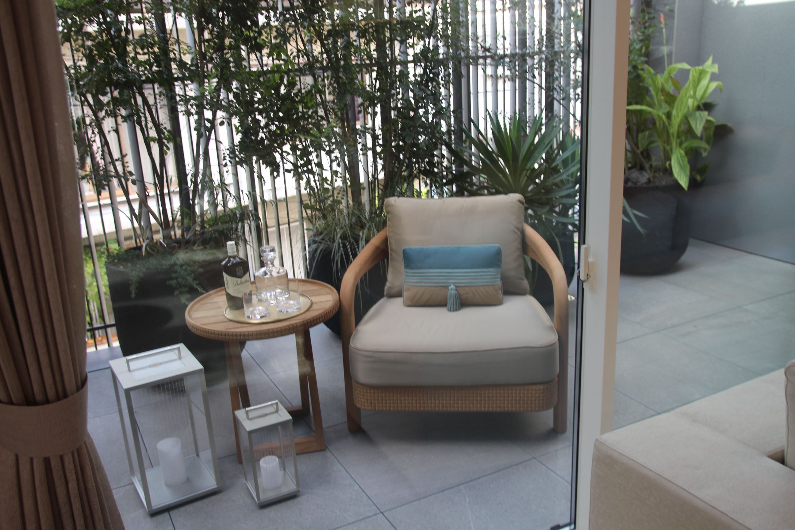 諸戸の家株式会社は9月29日、東京都目黒区平町で首都圏初となる「Furnished by ARMANI / CASA」の超高級邸宅（販売価格は8億円前半）を発売した。（写真／黃信維撮影）