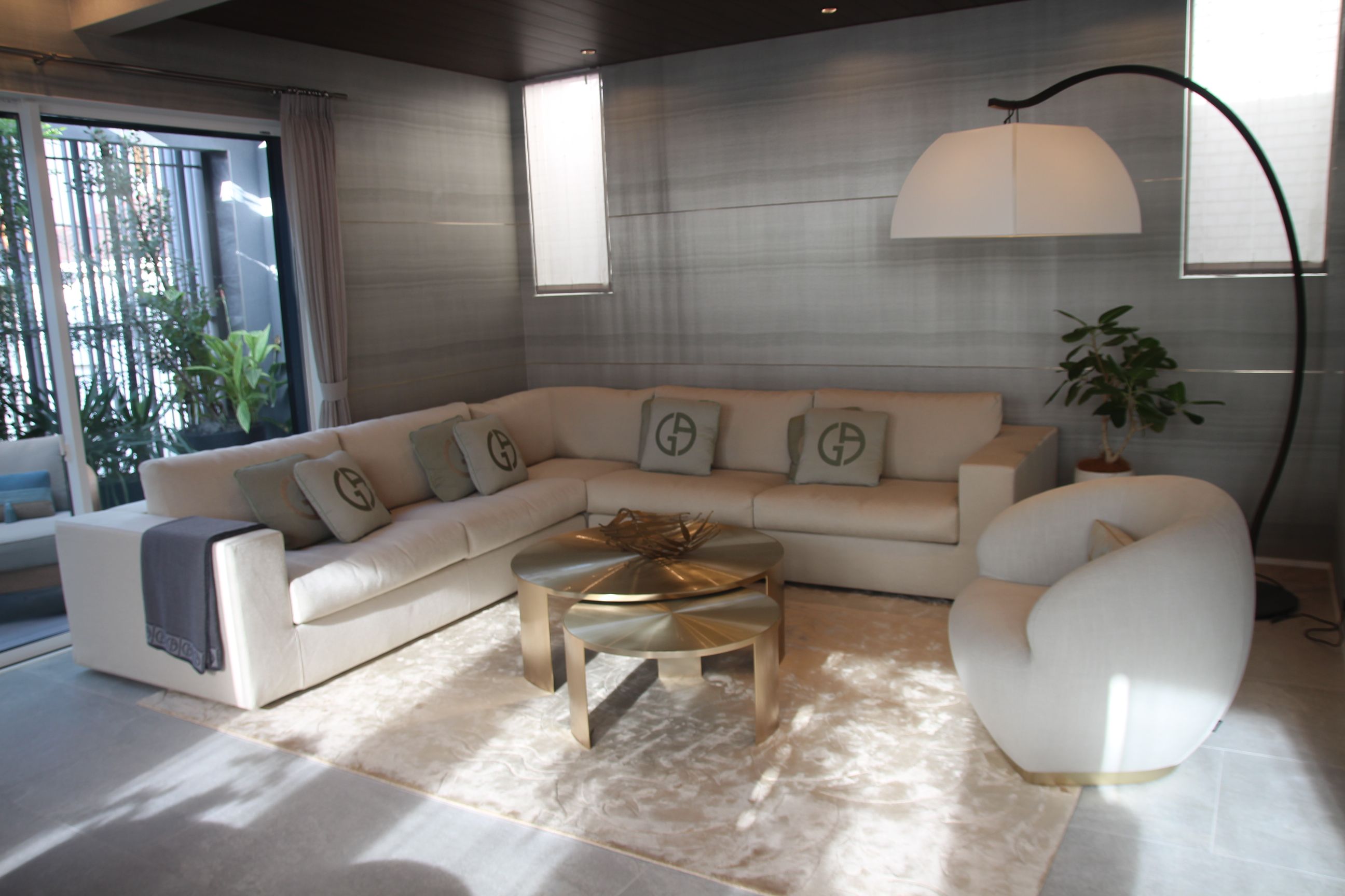 諸戸の家株式会社は9月29日、東京都目黒区平町で首都圏初となる「Furnished by ARMANI / CASA」の超高級邸宅（販売価格は8億円前半）を発売した。（写真／黃信維撮影）