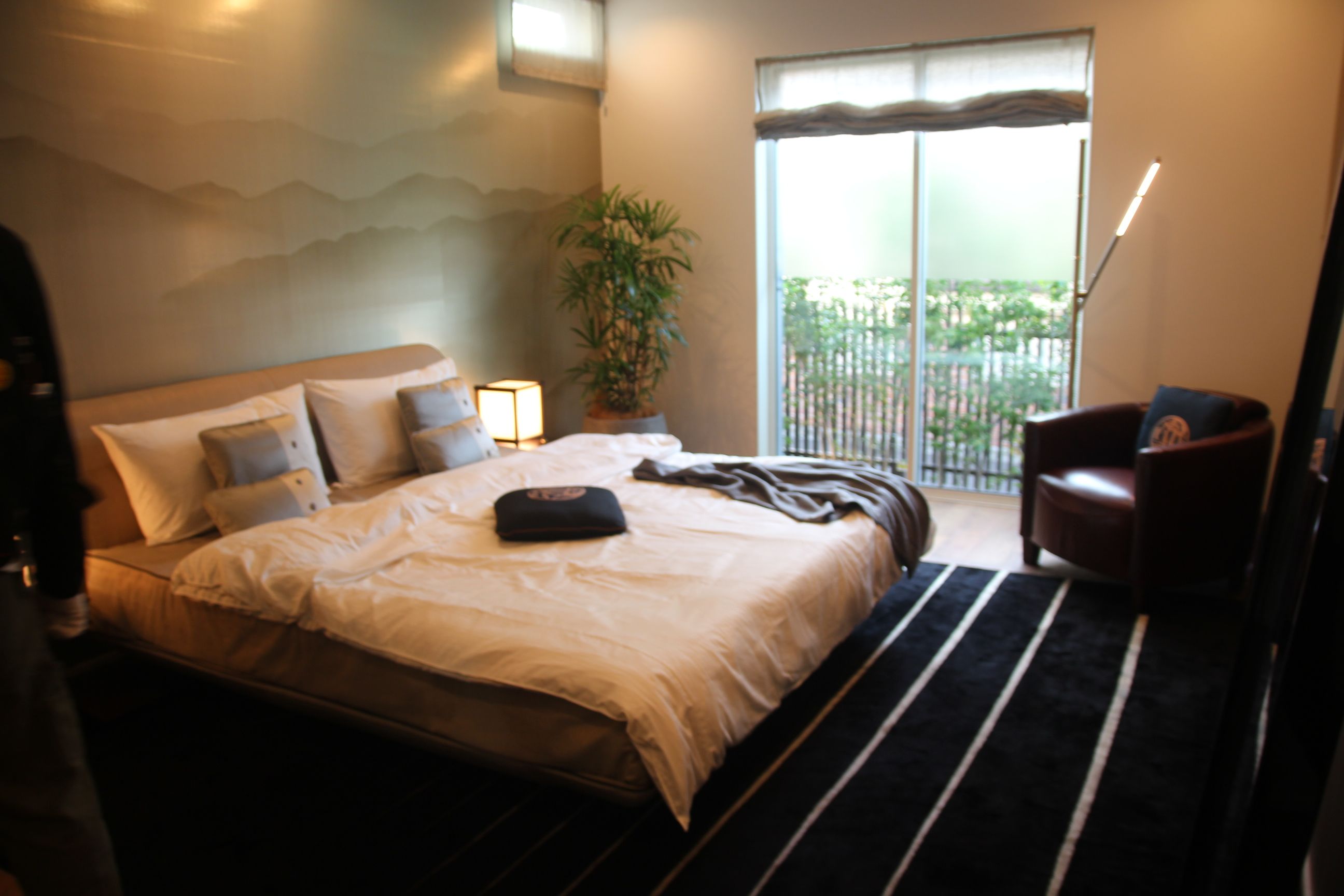 諸戸の家株式会社は9月29日、東京都目黒区平町で首都圏初となる「Furnished by ARMANI / CASA」の超高級邸宅（販売価格は8億円前半）を発売した。（写真／黃信維撮影）