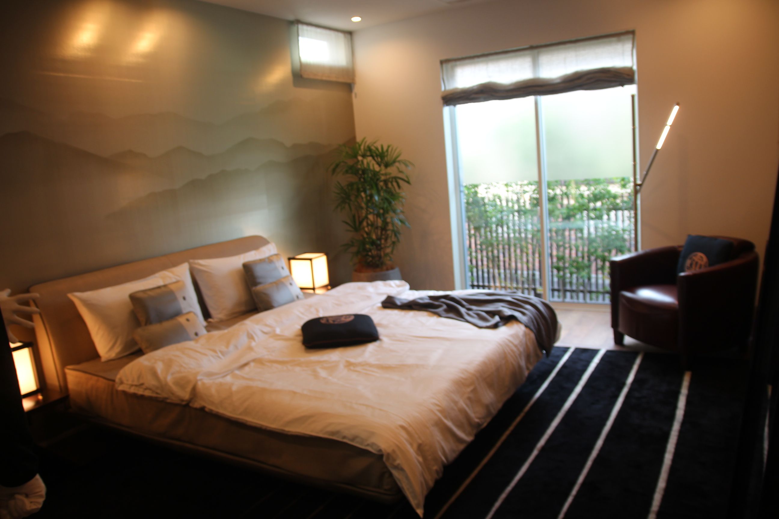 諸戸の家株式会社は9月29日、東京都目黒区平町で首都圏初となる「Furnished by ARMANI / CASA」の超高級邸宅（販売価格は8億円前半）を発売した。（写真／黃信維撮影）
