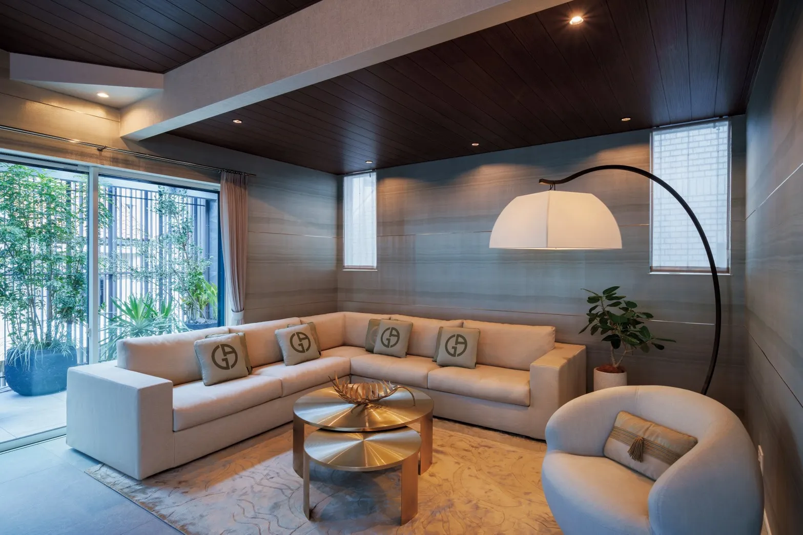 諸戸の家株式会社は9月29日、東京都目黒区平町で首都圏初となる「Furnished by ARMANI / CASA」の超高級邸宅（販売価格は8億円台前半）を発売した。（写真／黄信維撮影）