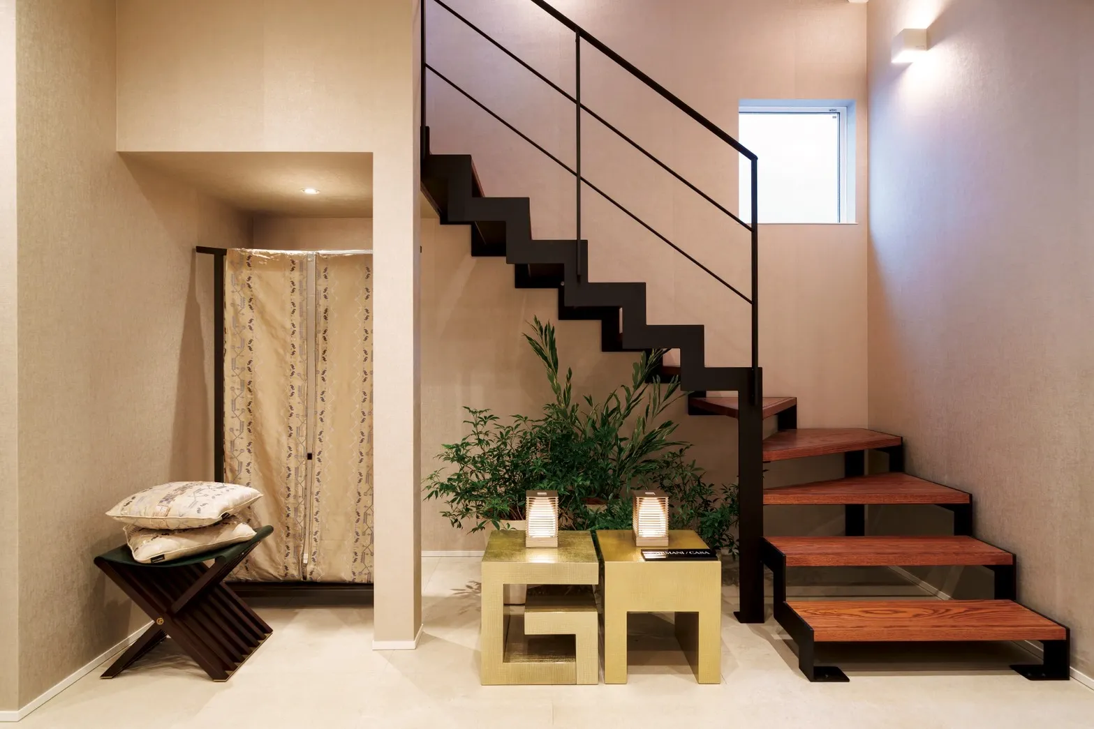 諸戸の家株式会社は9月29日、東京都目黒区平町で首都圏初となる「Furnished by ARMANI / CASA」の超高級邸宅（販売価格は8億円台前半）を発売した。（写真／黄信維撮影）