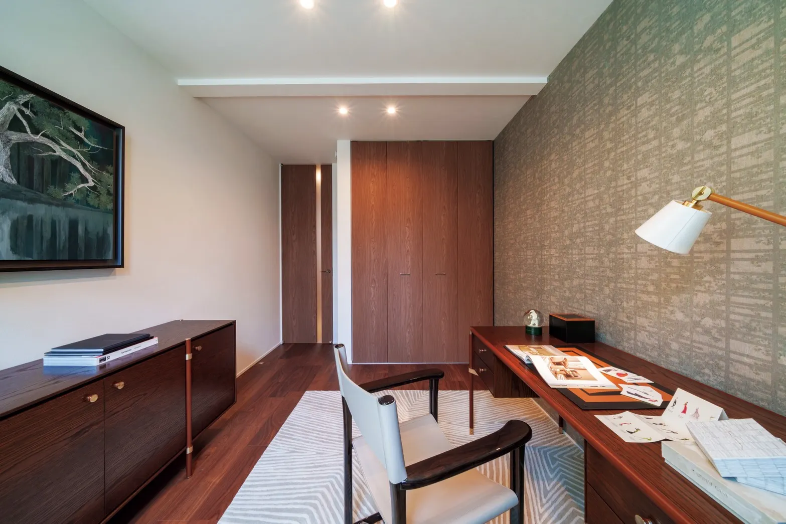 諸戸の家株式会社は9月29日、東京都目黒区平町で首都圏初となる「Furnished by ARMANI / CASA」の超高級邸宅（販売価格は8億円台前半）を発売した。（写真／黄信維撮影）