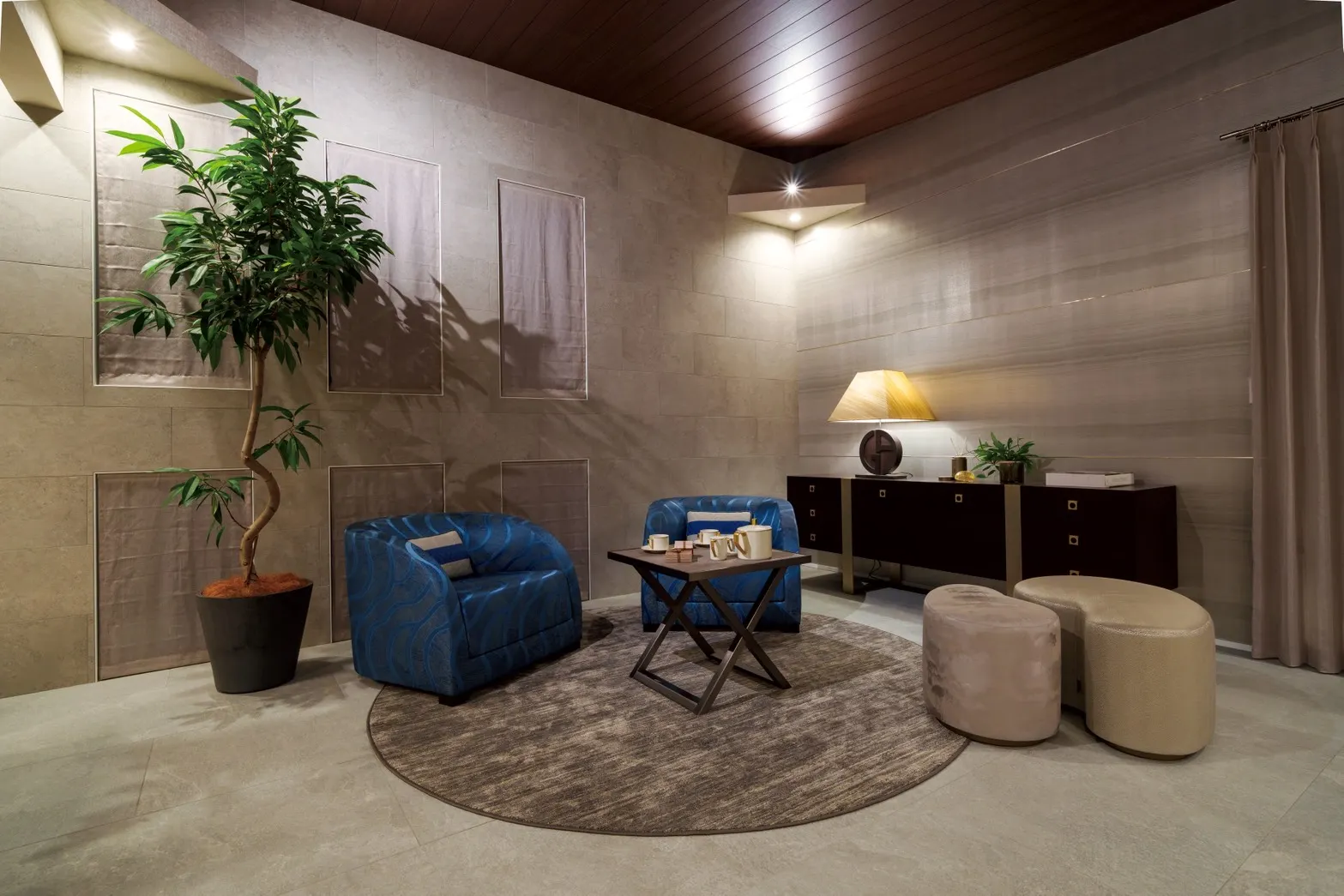 諸戸の家株式会社は9月29日、東京都目黒区平町で首都圏初となる「Furnished by ARMANI / CASA」の超高級邸宅（販売価格は8億円台前半）を発売した。（写真／黄信維撮影）