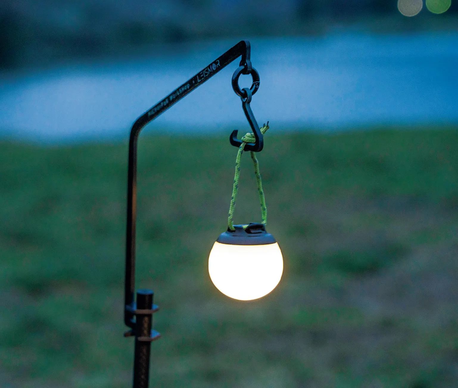 【No Box】Miniglobe Light 迷你球形燈（圖／蘋果屋提供）