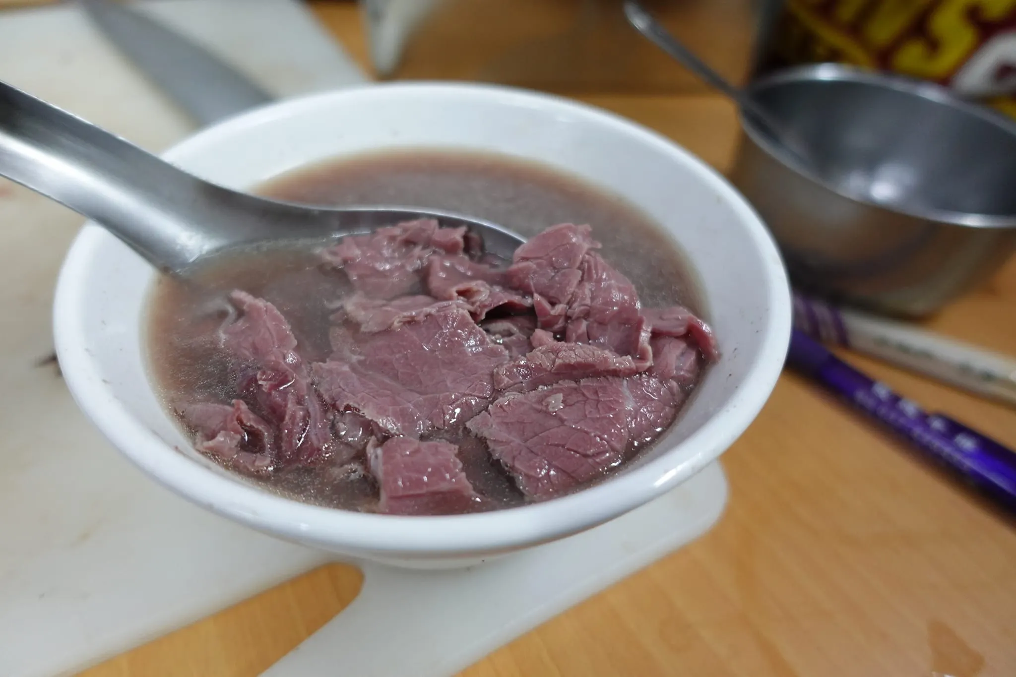 台南深夜牛肉湯推薦：康樂街牛肉湯。（圖／取自康樂街牛肉湯臉書）